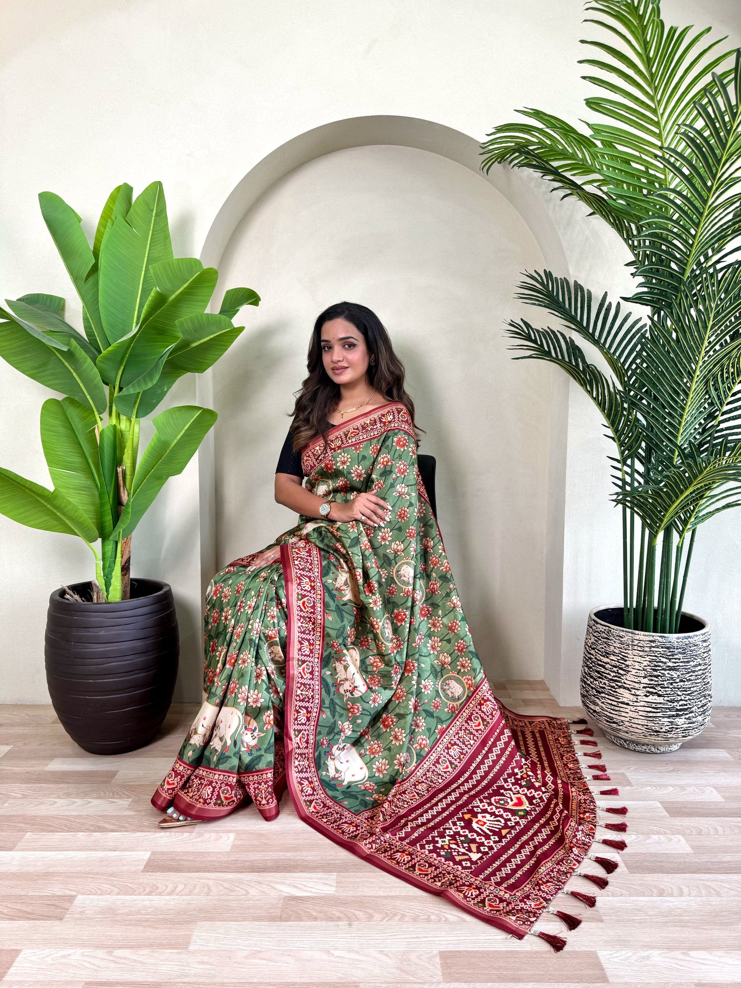 Kayatri New Dola Viscose sarees with Premium viscose zari patta border and beautiful digital print all over the saree