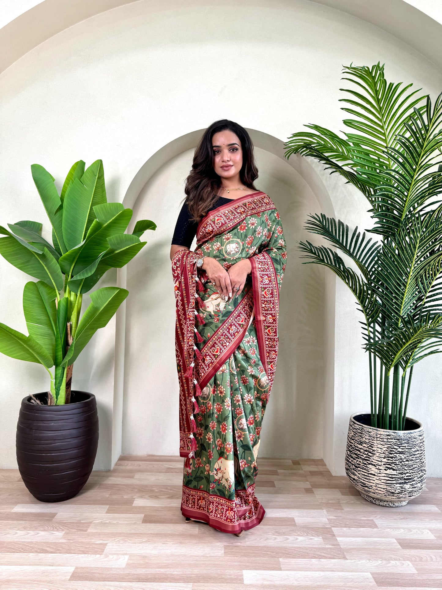 Kayatri New Dola Viscose sarees with Premium viscose zari patta border and beautiful digital print all over the saree