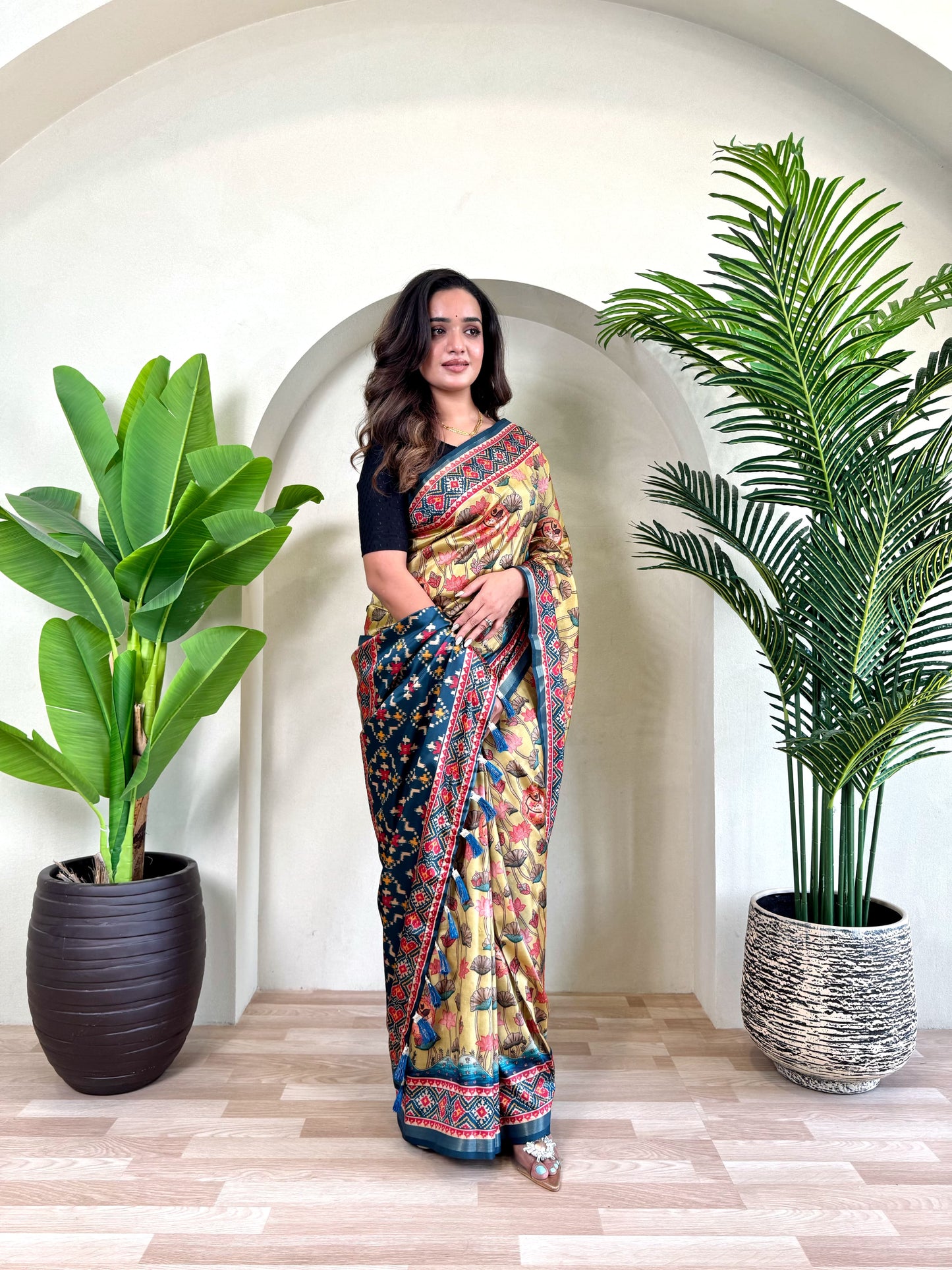 Kayatri New Dola Viscose sarees with Premium viscose zari patta border and beautiful digital print all over the saree