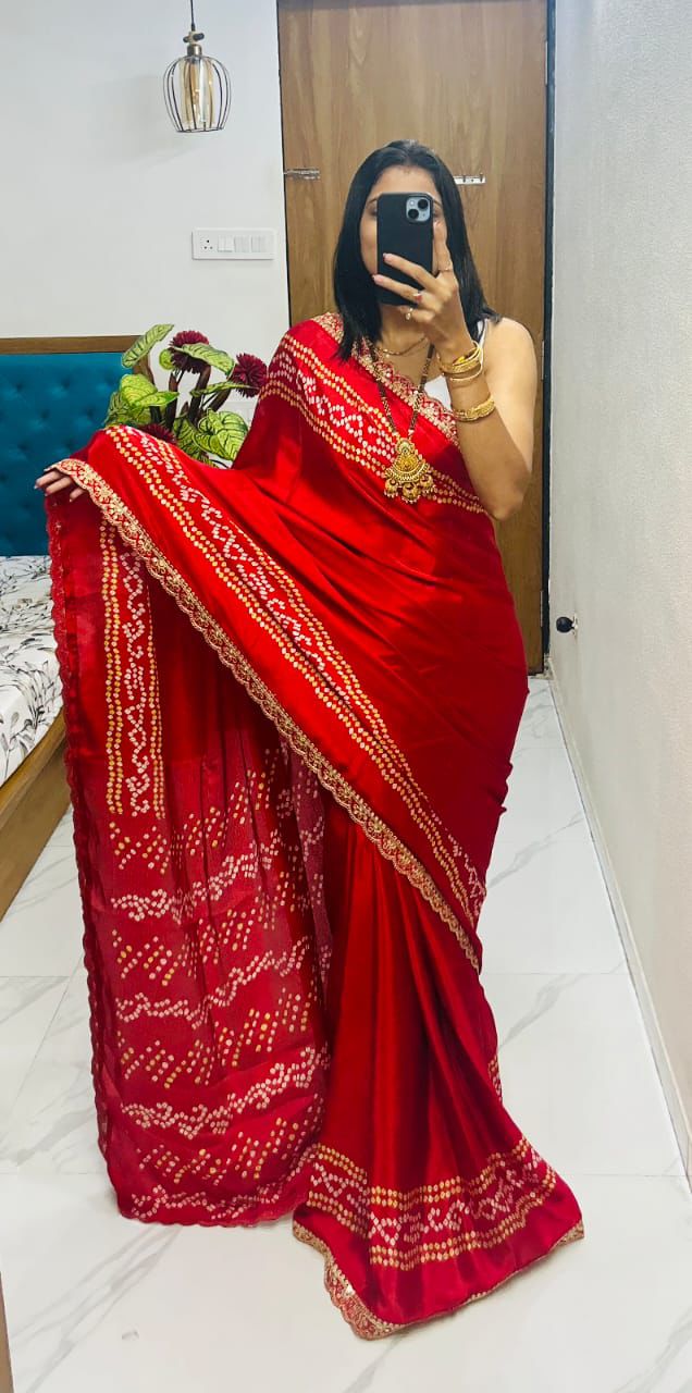 Kayatri New Super hit flower desire silk Gargi tipe  With super hit lace work boder Saree
