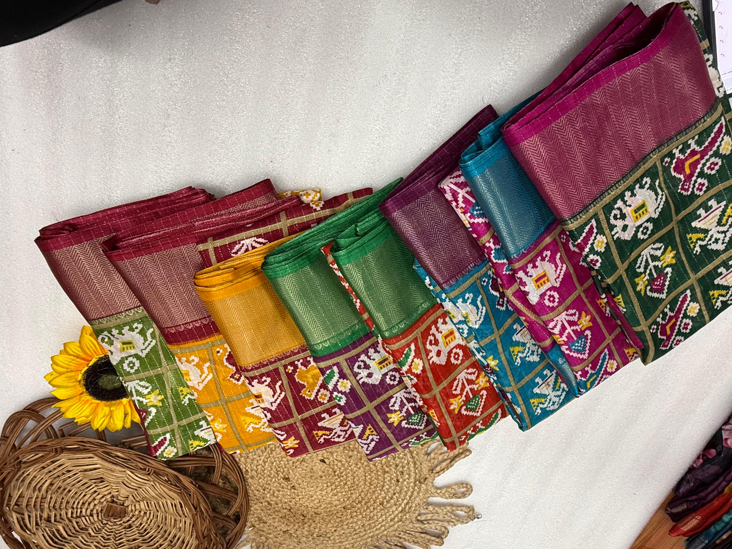 Kayatri New  Pure Dola silk with in all over saree boder same as originall boder saree