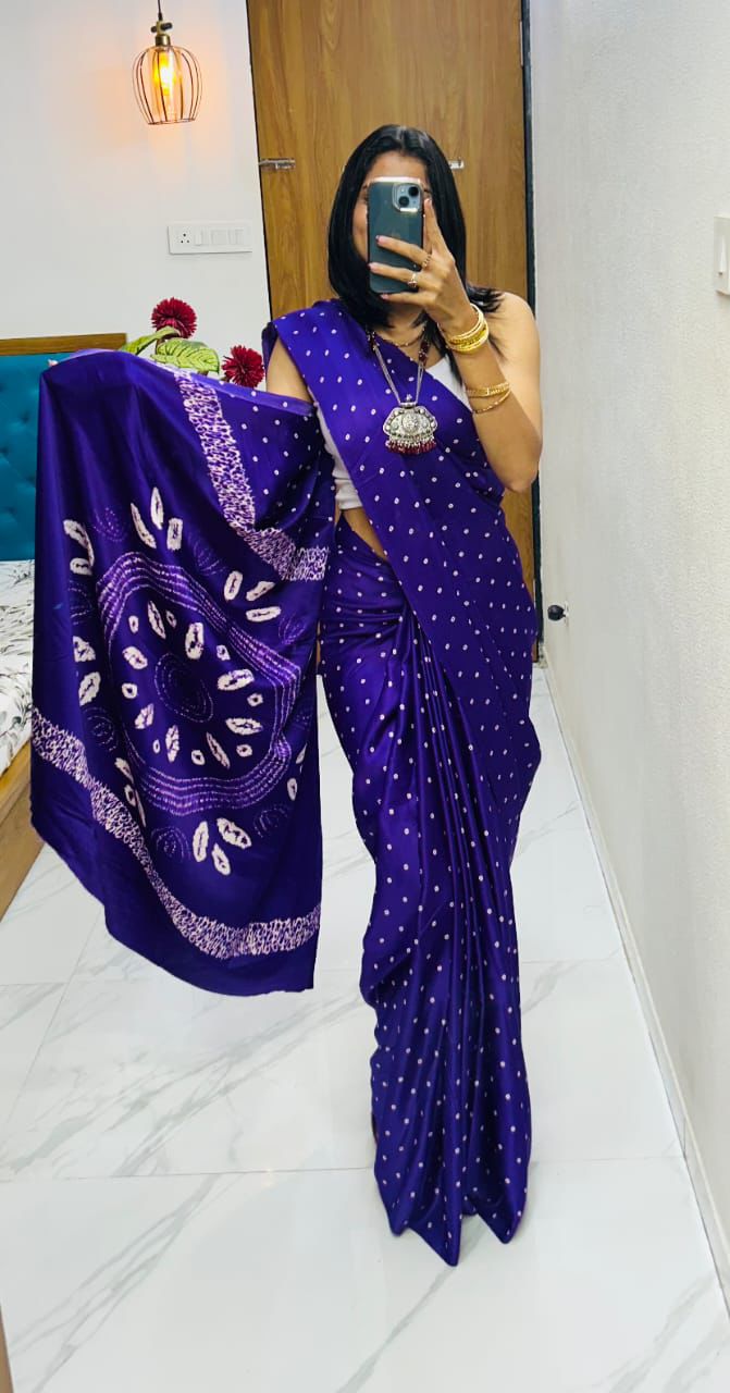 Kayatri New  original copy se savdhan New  semi gaji AJRrakh Gajji bandhej Saree