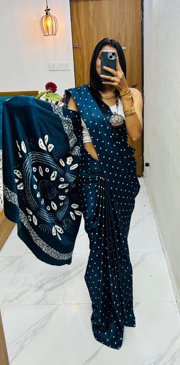 Kayatri New  original copy se savdhan New  semi gaji AJRrakh Gajji bandhej Saree