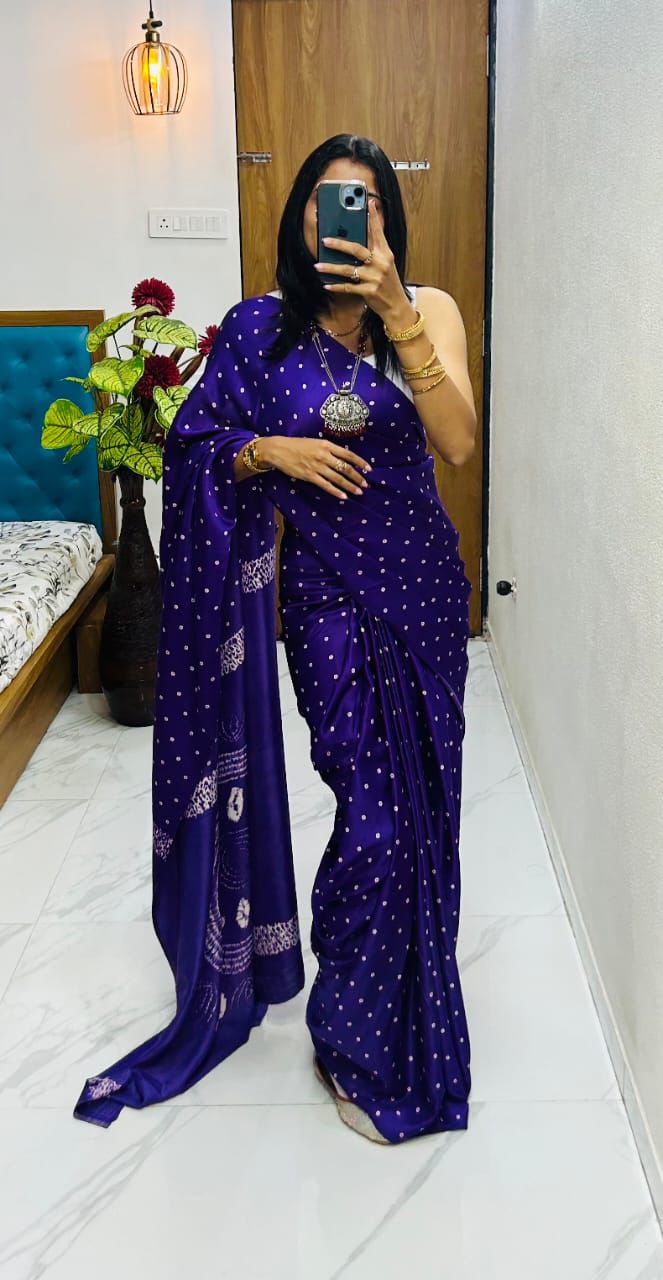 Kayatri New  original copy se savdhan New  semi gaji AJRrakh Gajji bandhej Saree