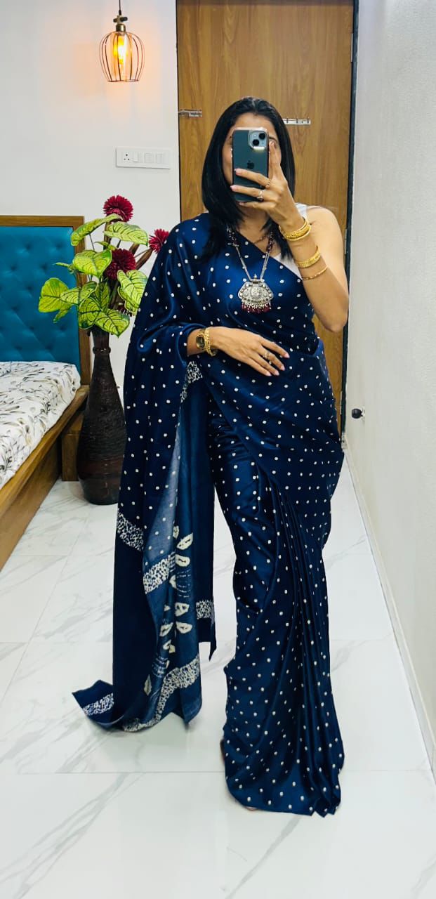 Kayatri New  original copy se savdhan New  semi gaji AJRrakh Gajji bandhej Saree