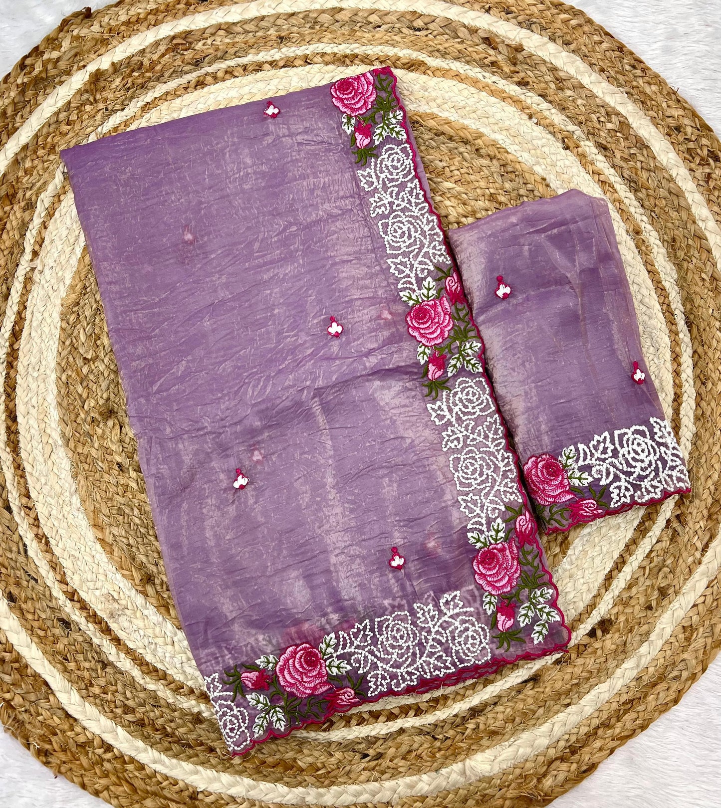 Kayatri New Pure gold crush beautiful designer Rose Flower thread work  saree