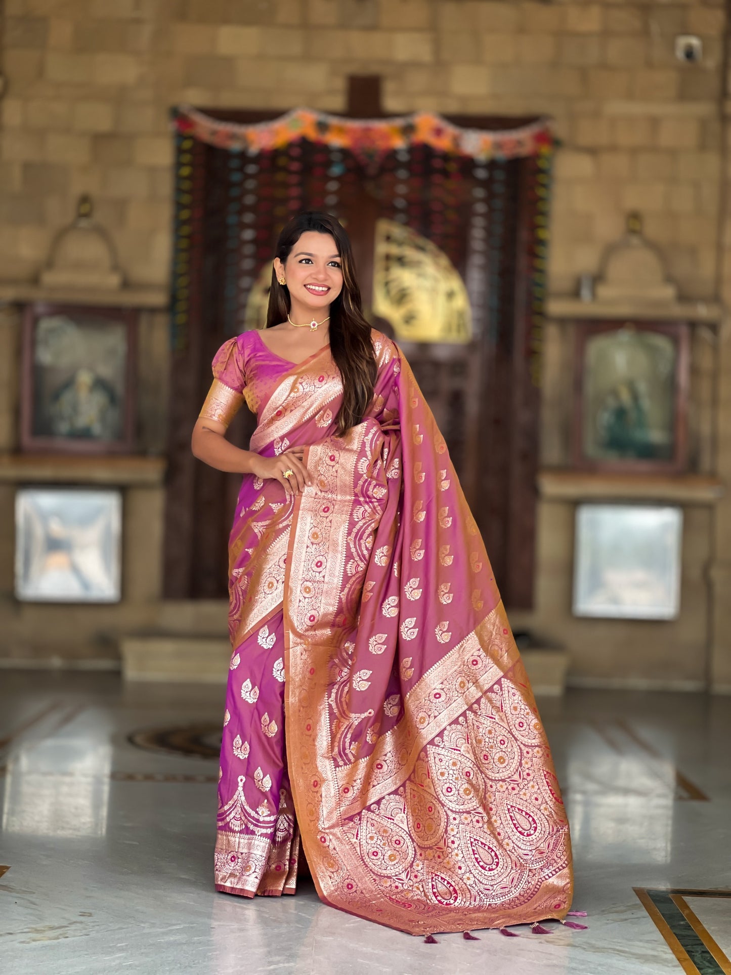 Kayatri New Banarasi silk saree is weaved with Premium soft Silk