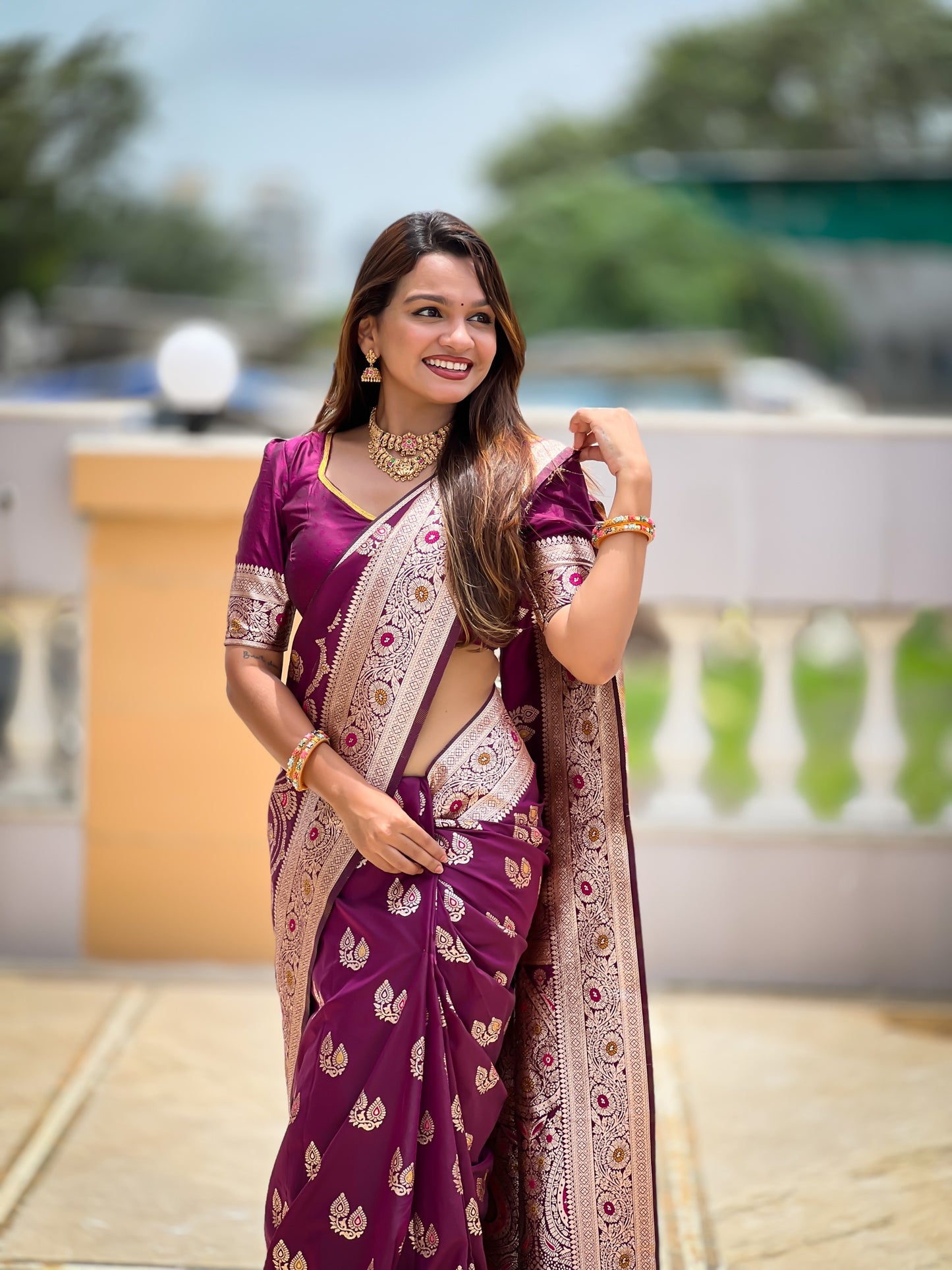 Kayatri New Banarasi silk saree is weaved with Premium soft Silk