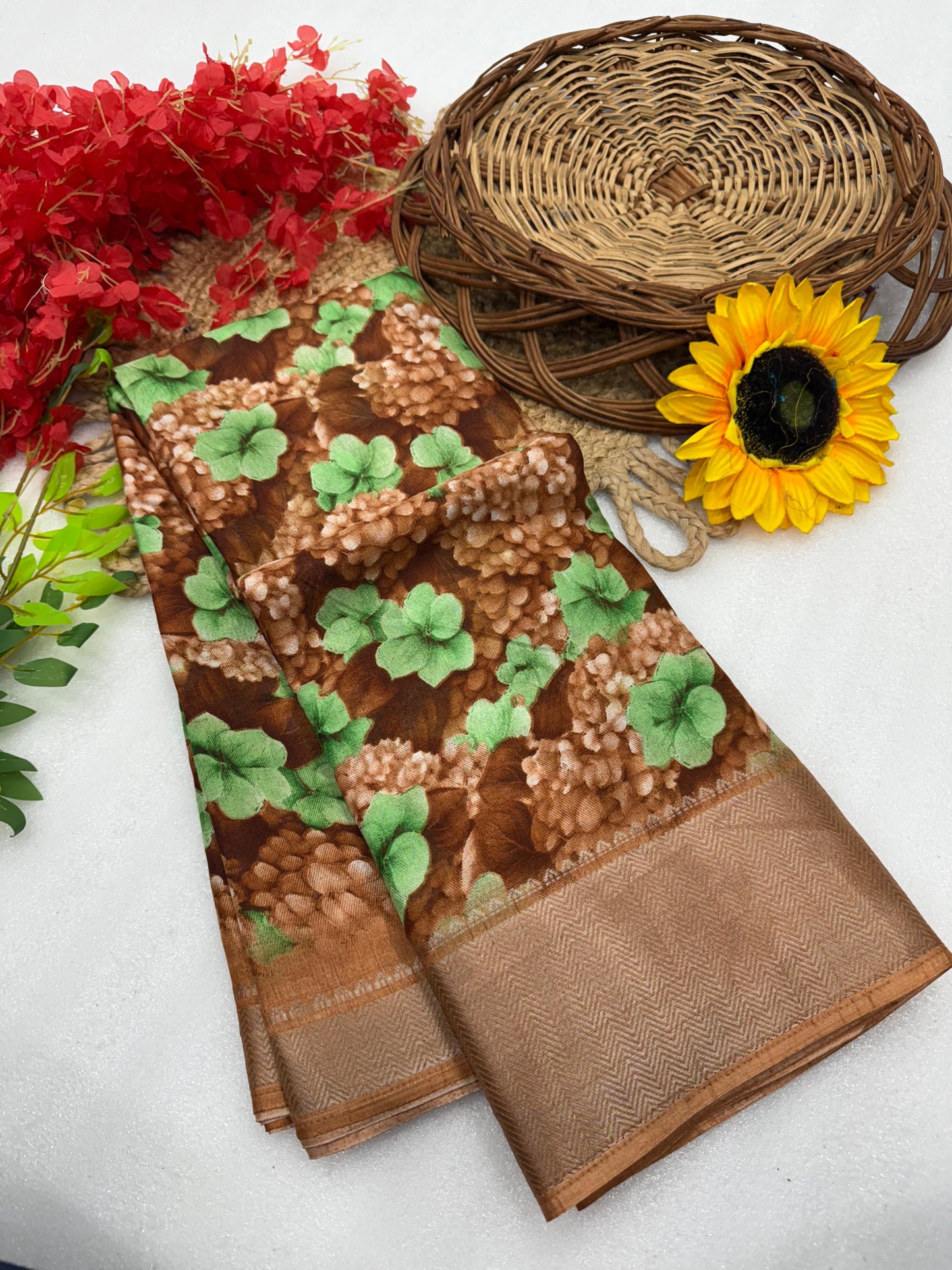 Kayatri New Pure Dola silk with  in all over saree boder same as originall boder Saree