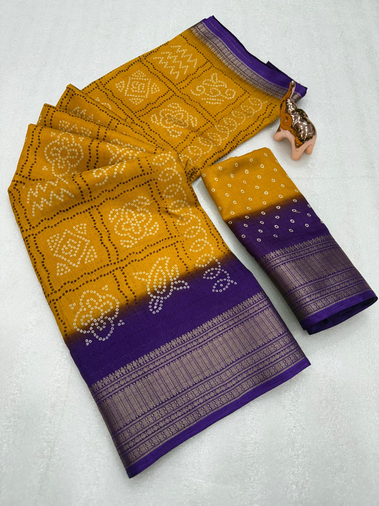 Kayatri New Light weight Dola CHEX  sarees with all-over BANDHANI PRINTS  JACQUARD WEAVING BORDER SAREE