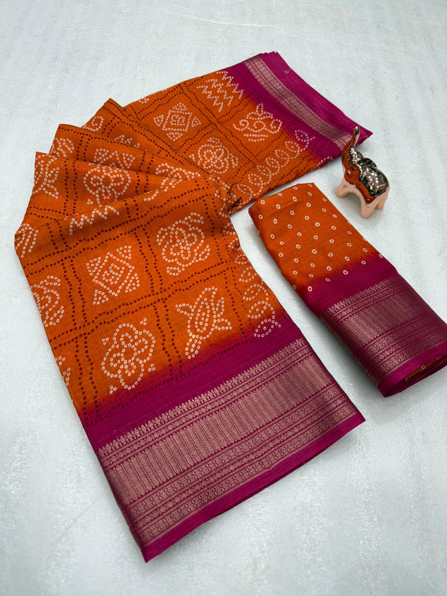 Kayatri New Light weight Dola CHEX  sarees with all-over BANDHANI PRINTS  JACQUARD WEAVING BORDER SAREE