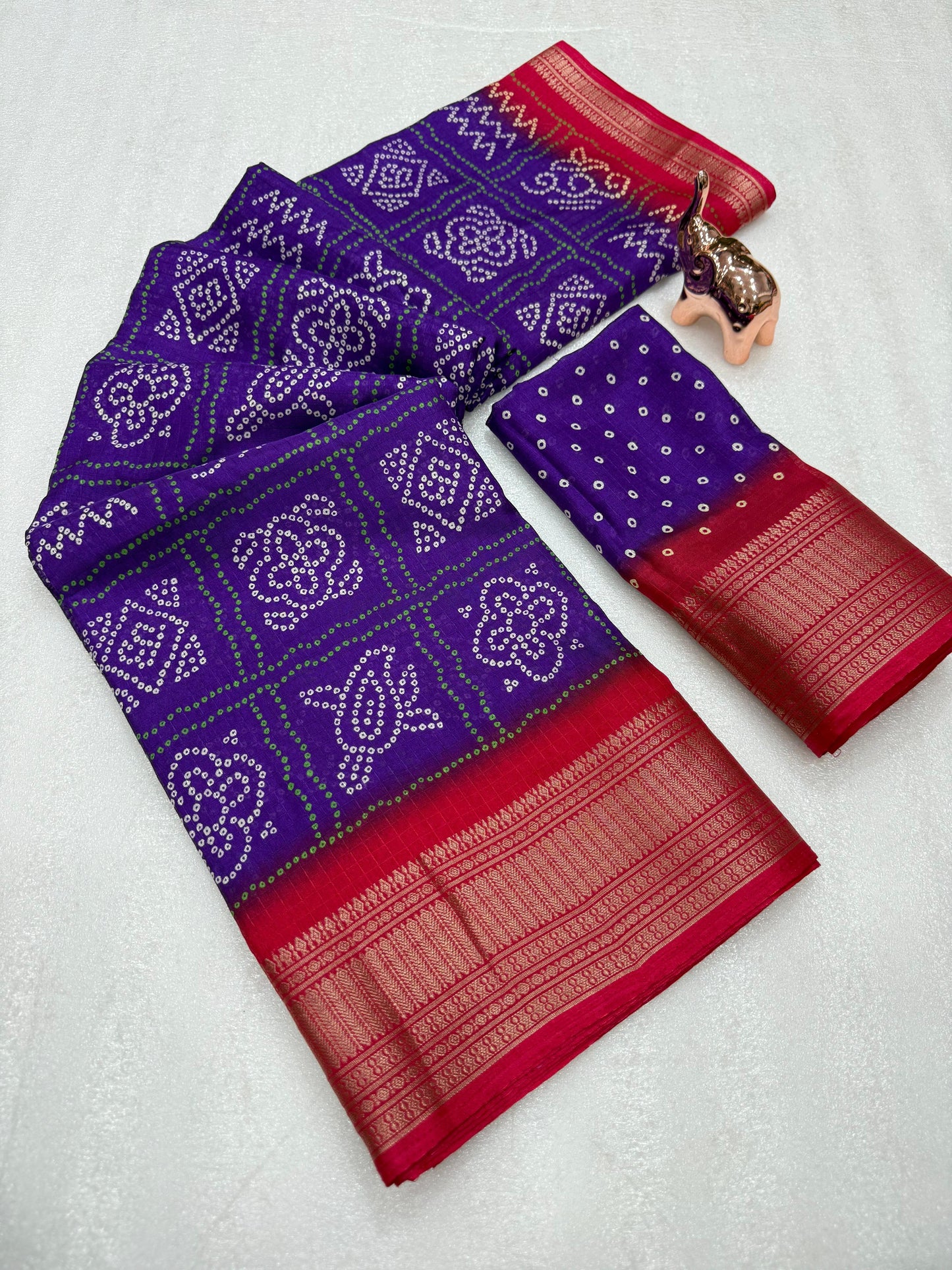 Kayatri New Light weight Dola CHEX  sarees with all-over BANDHANI PRINTS  JACQUARD WEAVING BORDER SAREE