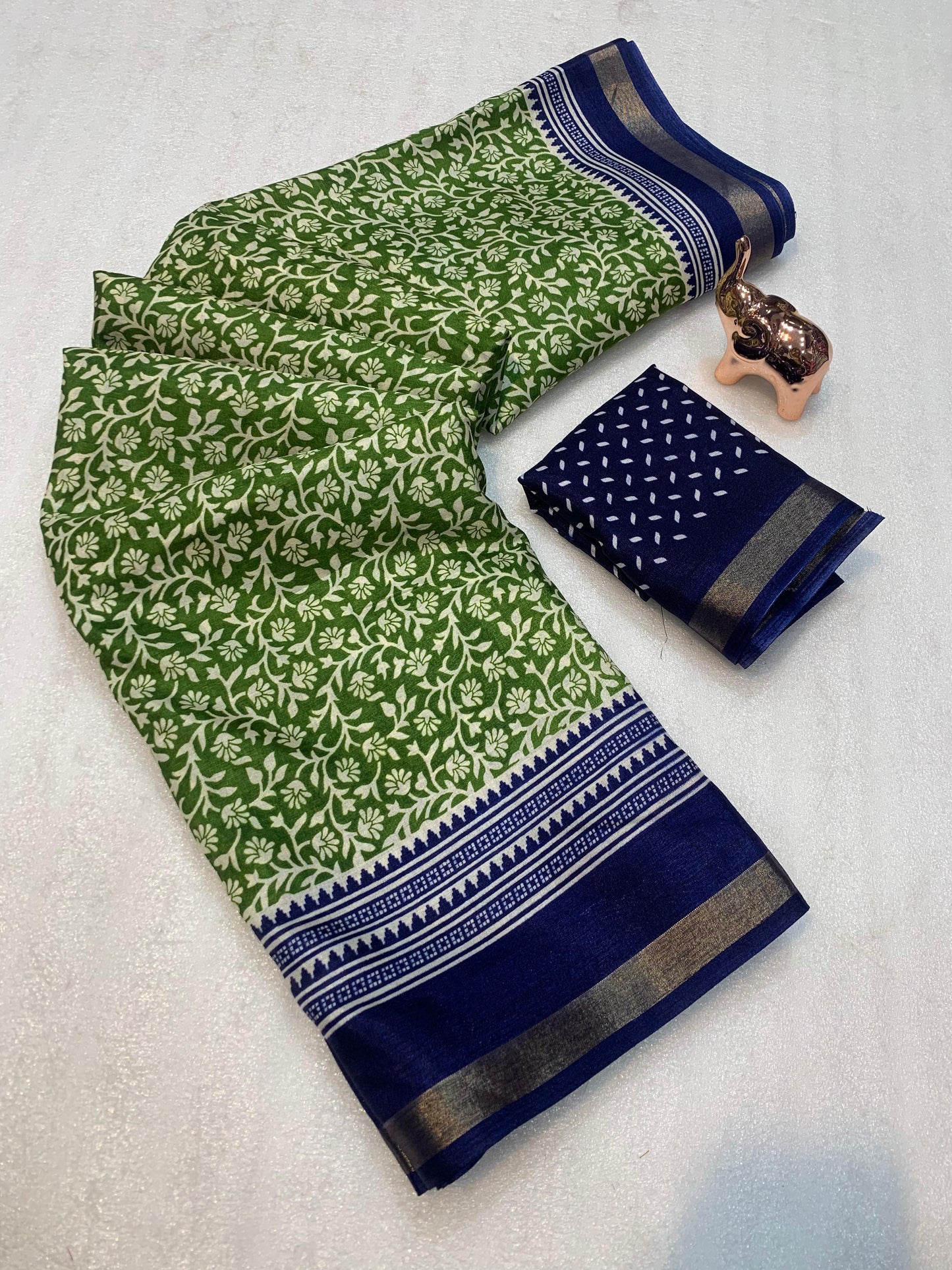 Kayatri New  SEMI MUL MUL COTTON SAREE WITH BEAUTIFUL NEW PRINTS ALL OVER SAREE