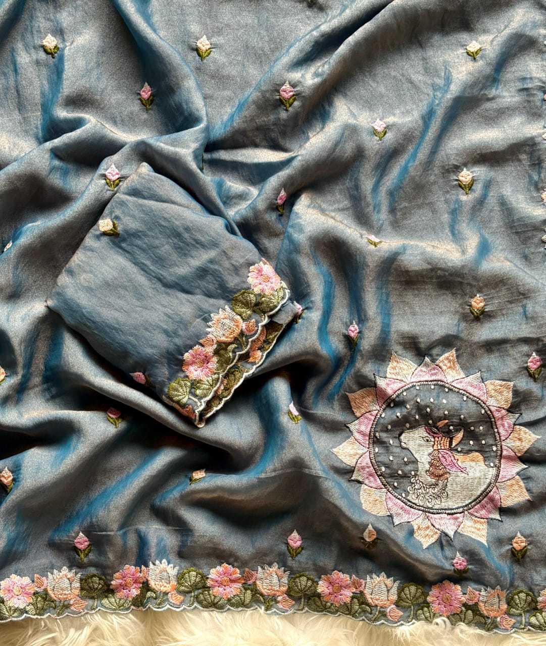 Kayatri New Pure  Moss  fabric Saree with premium floral embroidery all over the Saree