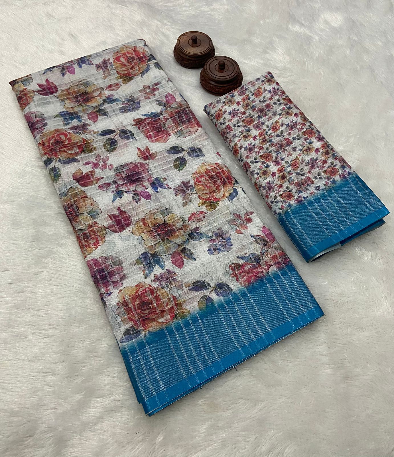 Kayatri New zari weaving border and all over zari checks weaving pattern and beautiful digital floral print