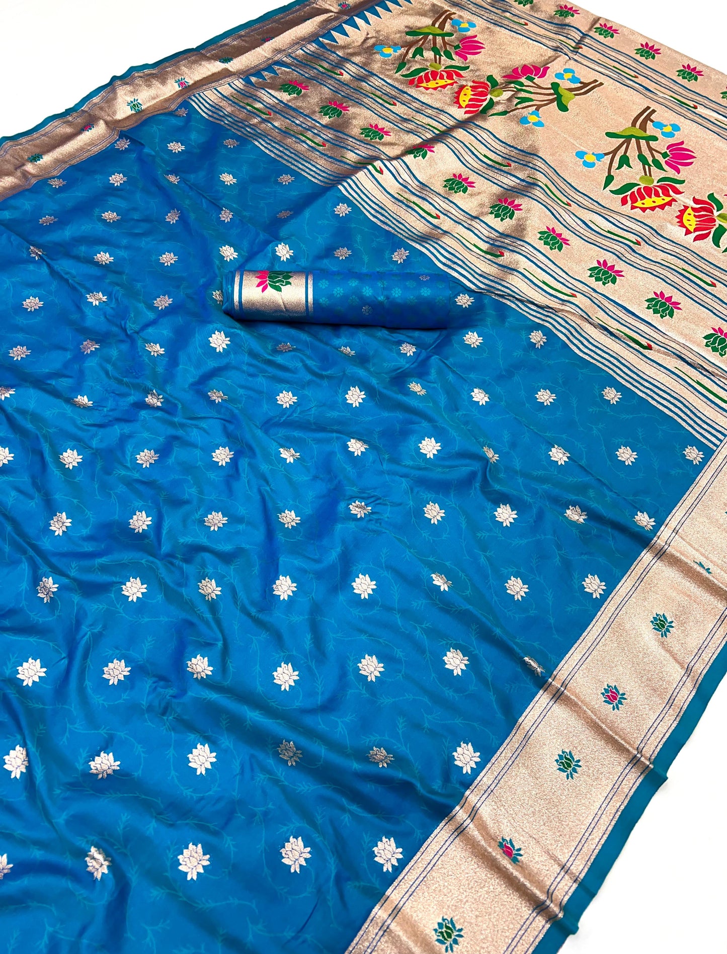 Kayatri New oft Pethani silk saree with zari weawing lotus design and Meenakari weawing Rich lotus flower  pallu