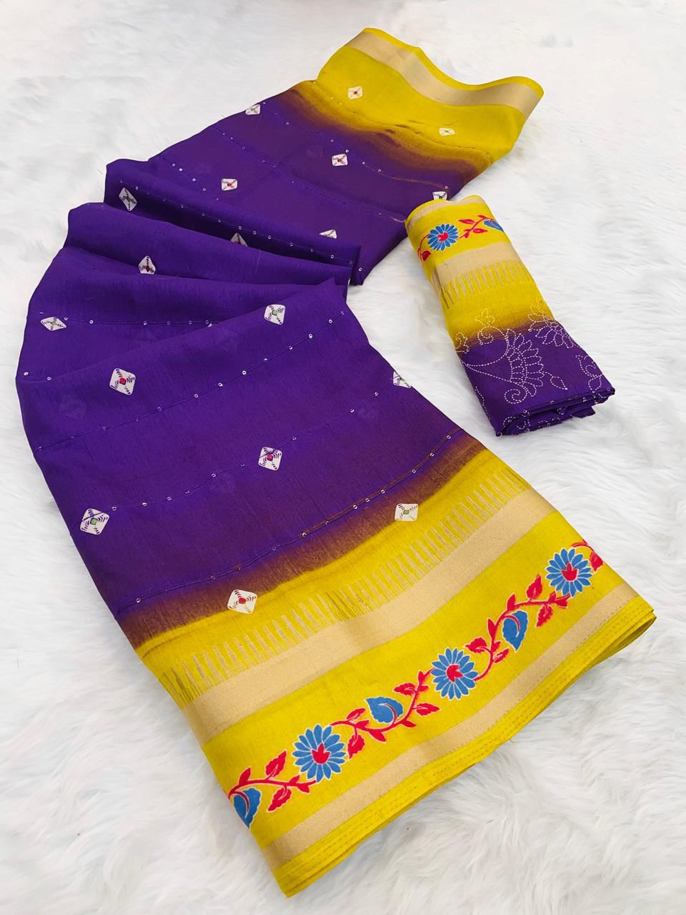 Kayatri New trending bentex zari woven and satin feel border and all over crochet work and zari weaving stripes and HD bandhe