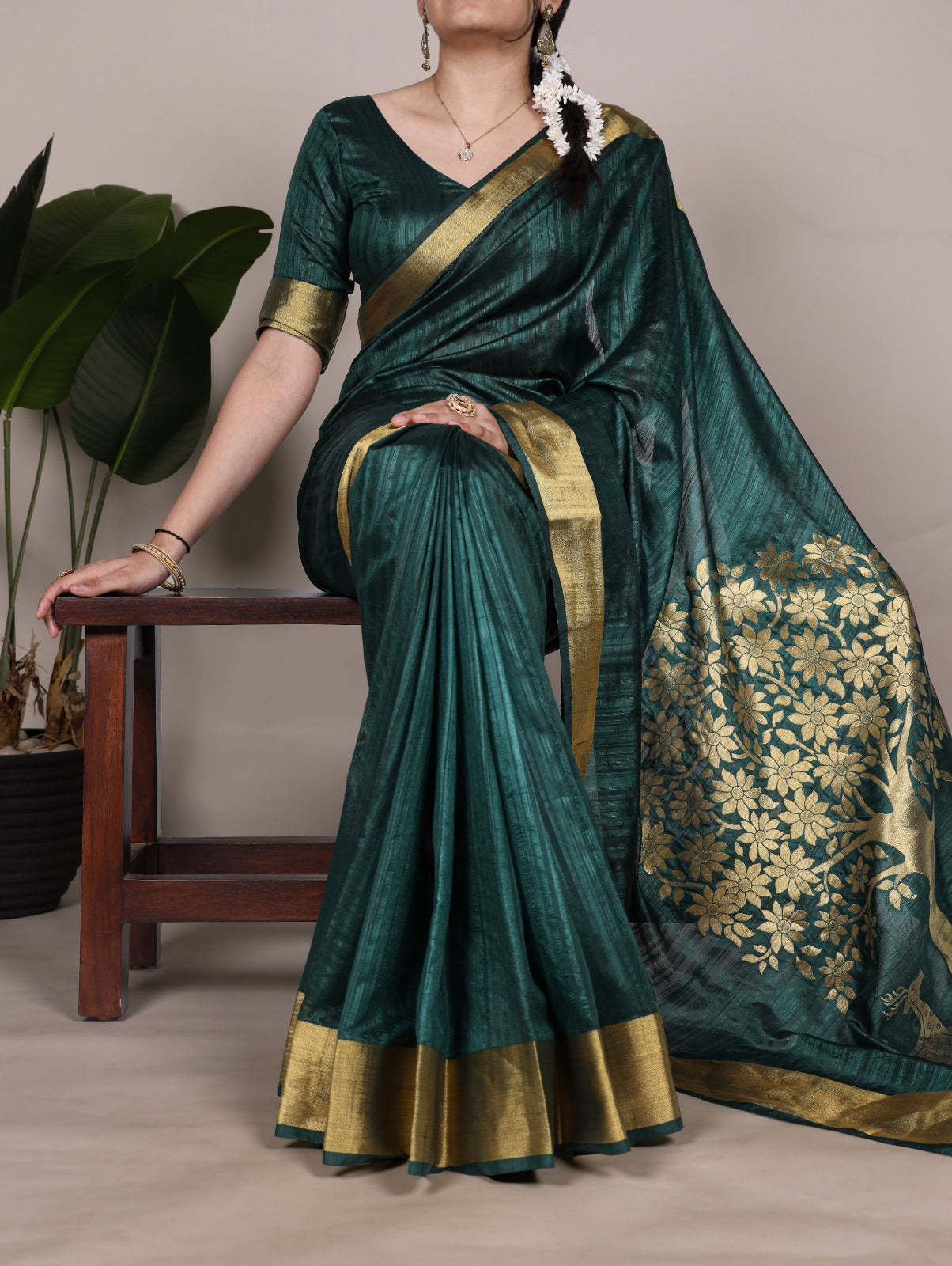 Kayatri New Dressing up for Onam in a raw silk saree that reflects the beauty of Kerala traditions and celebrations Saree