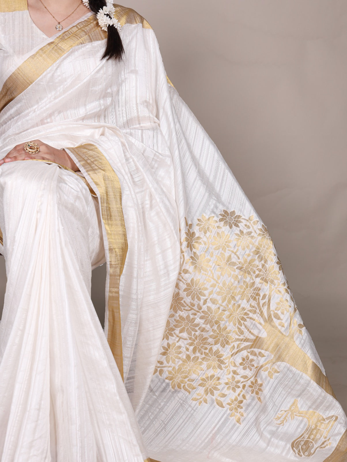 Kayatri New Dressing up for Onam in a raw silk saree that reflects the beauty of Kerala traditions and celebrations Saree