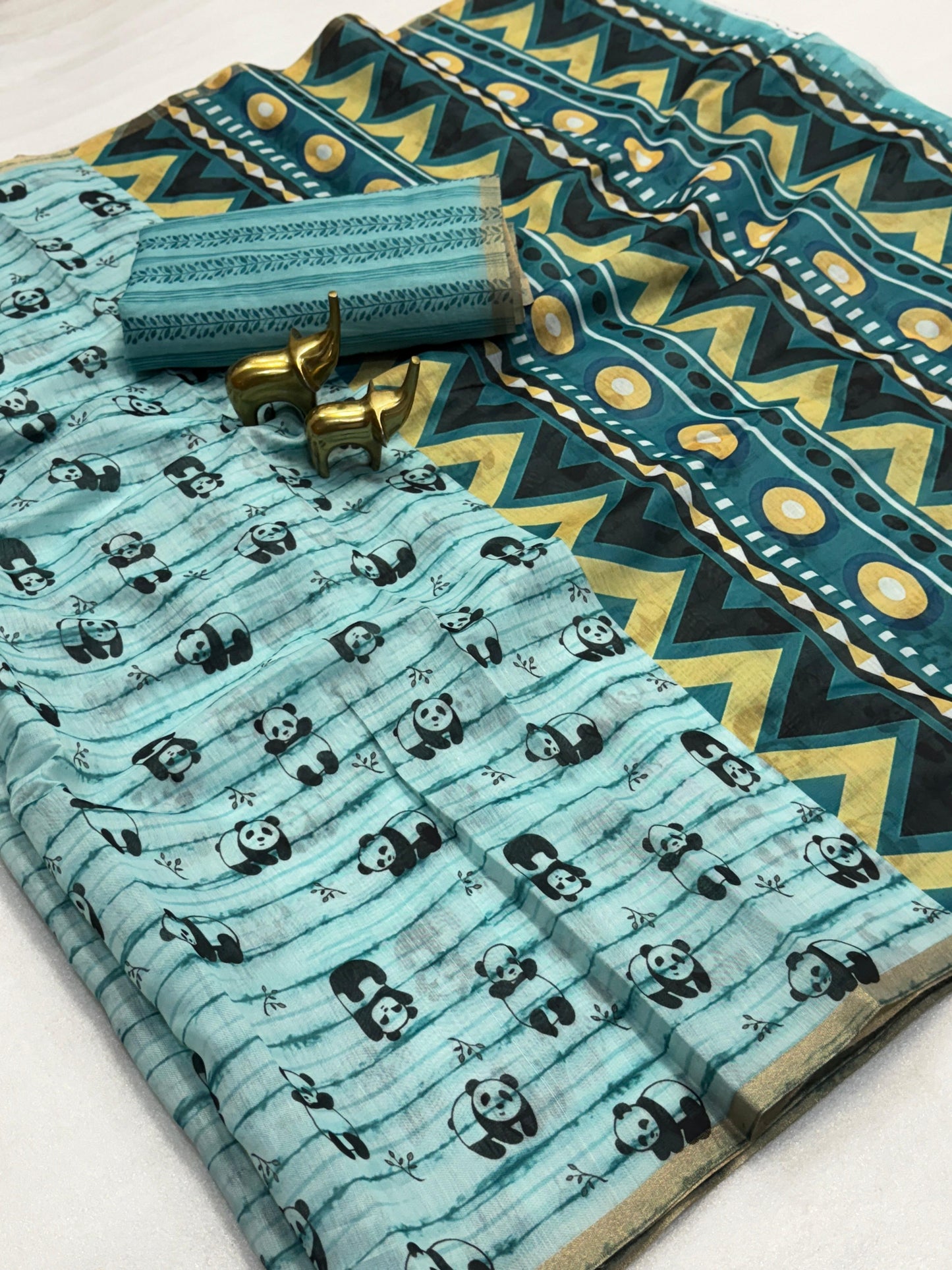 Kayatri New Pure malai cotton saree with zari border and beautiful printed Blouse.