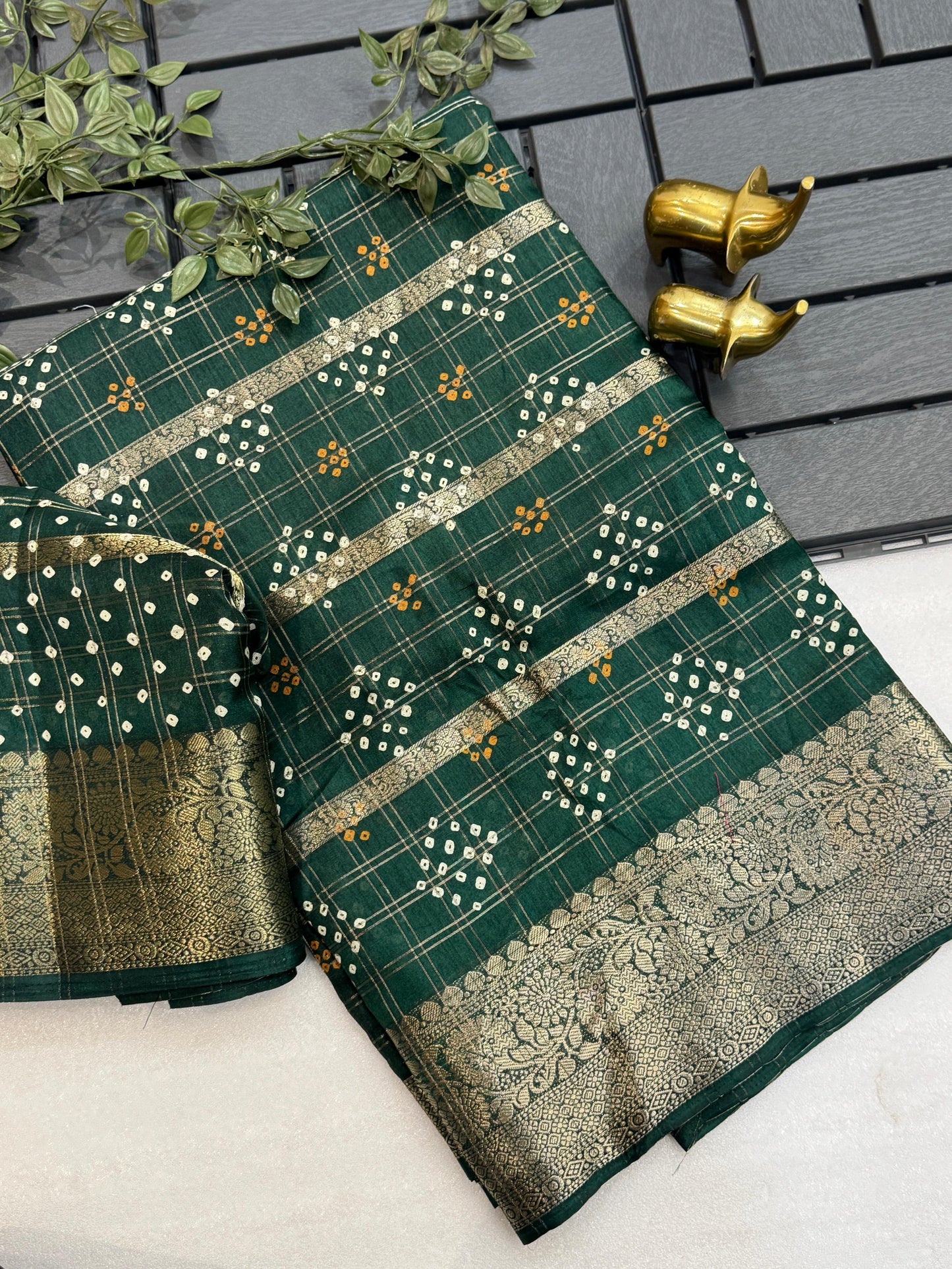 Kayatri New Beautiful Dola silk sarees with all over weaving line and chex Bandhani print saree