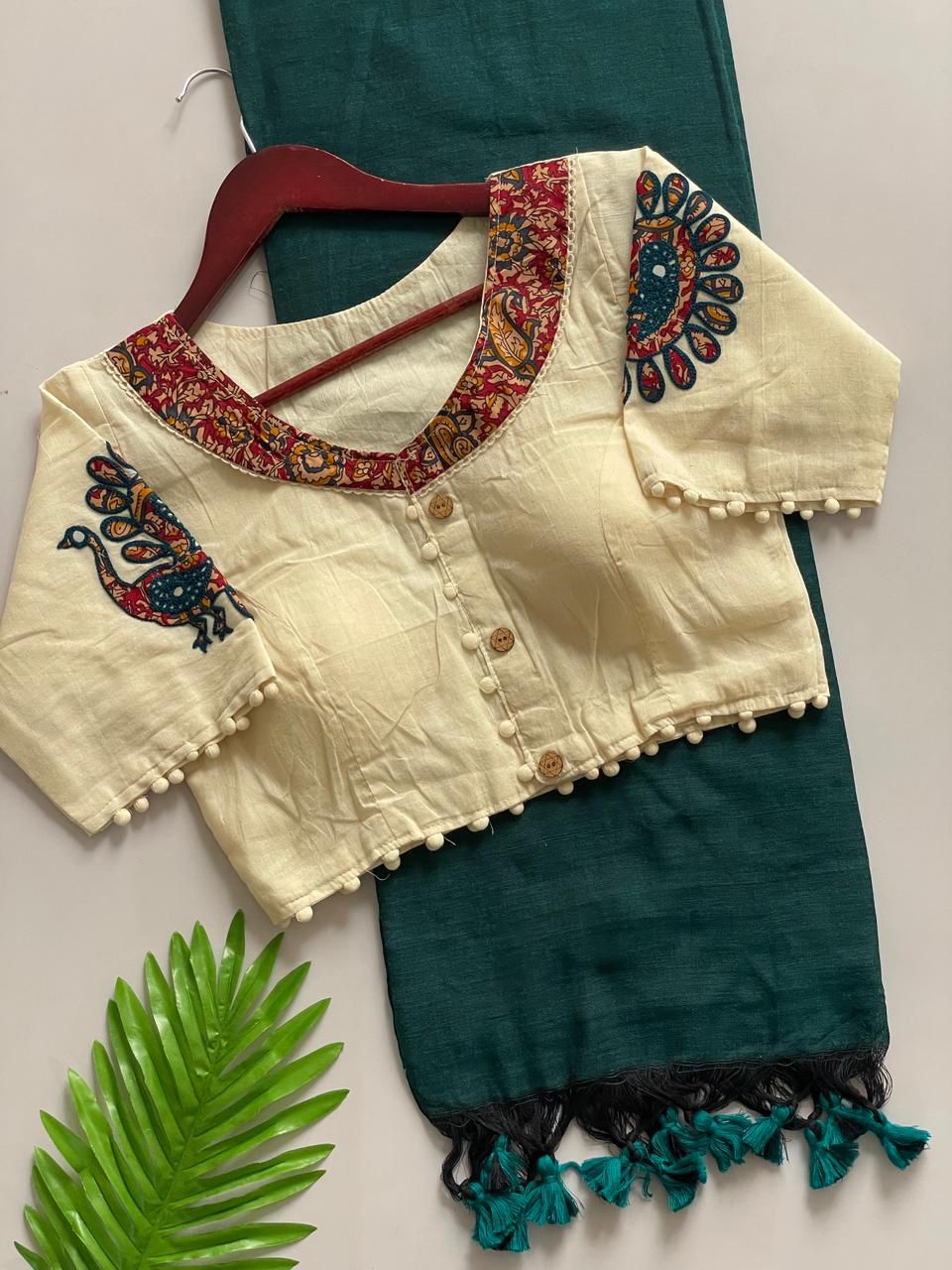 Kayatri New Presenting a Khadi Cotton Saree And Beautiful Heavy Khadi Cotton Apllic Blouse