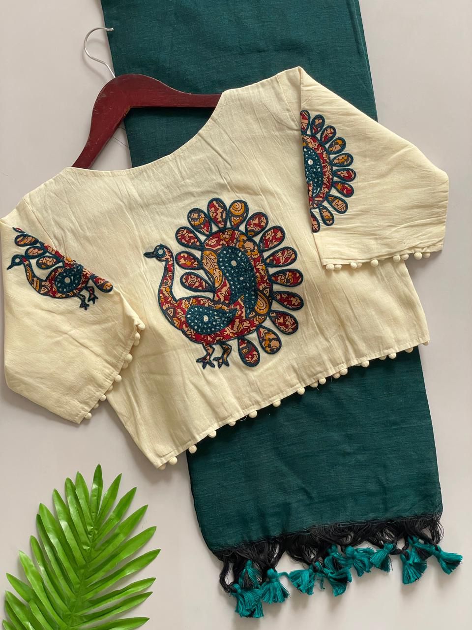 Kayatri New Presenting a Khadi Cotton Saree And Beautiful Heavy Khadi Cotton Apllic Blouse