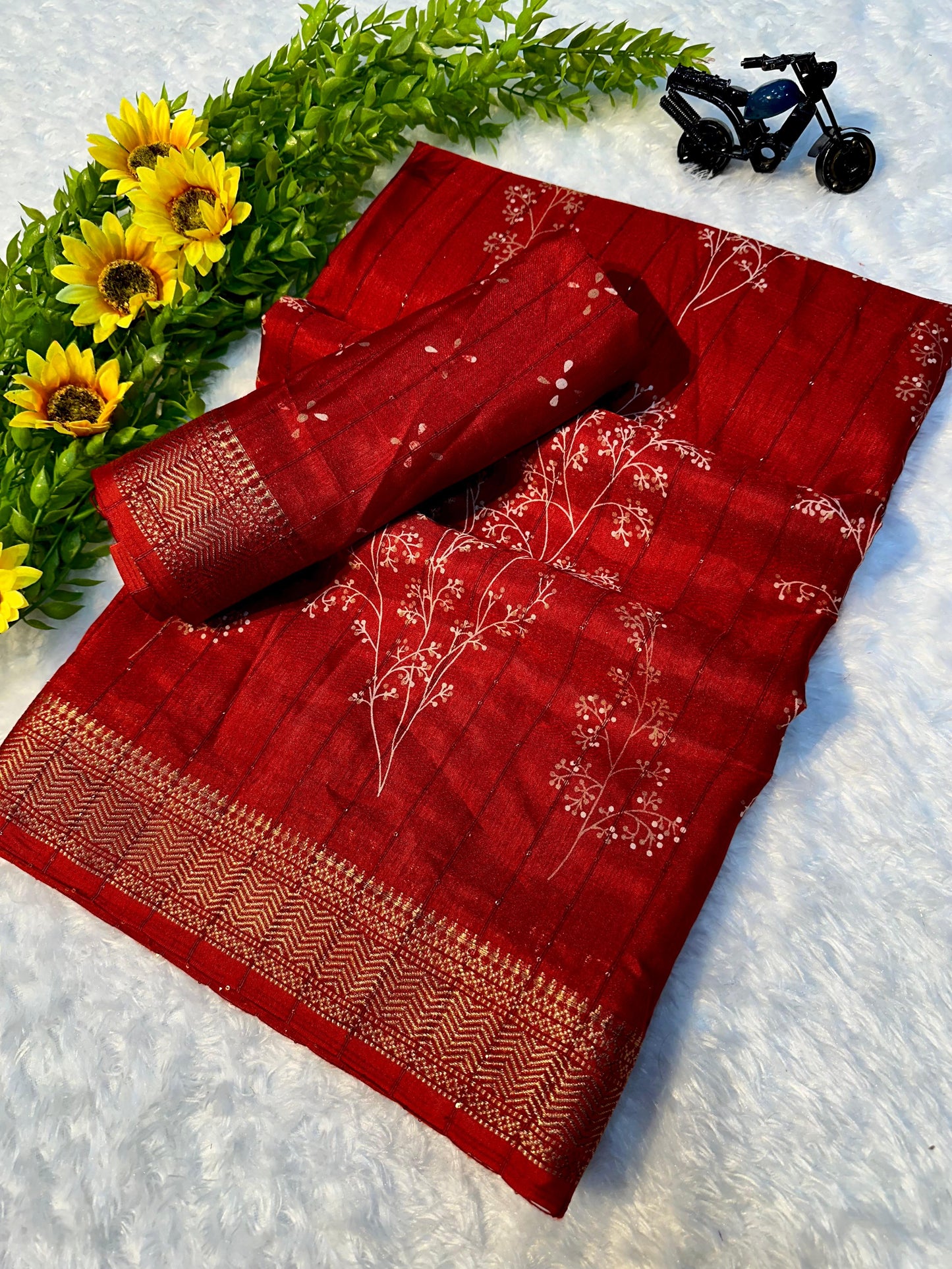Kayatri New Beautiful DOLA SILK  sikvach saree with all over FLOWERS  design