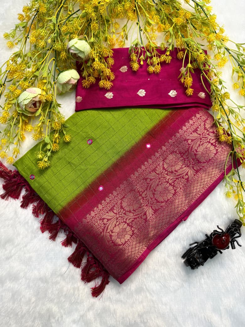 Kayatri New dola chex  and premium pallu on saree