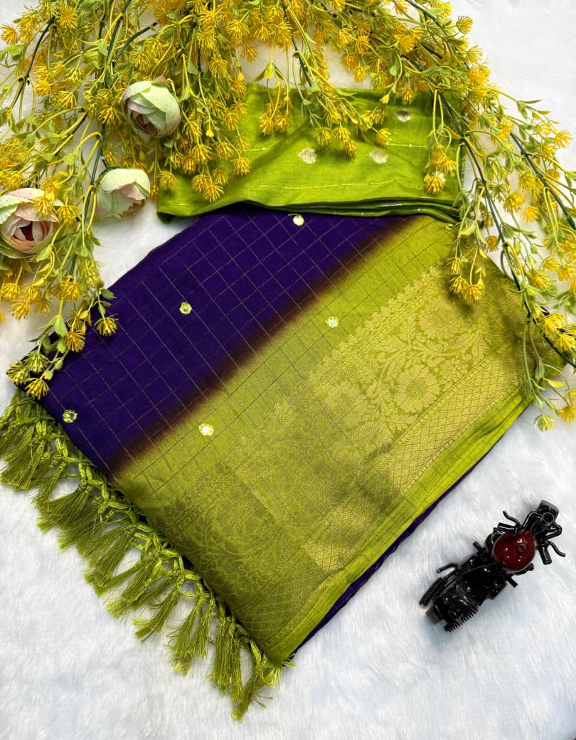 Kayatri New dola chex  and premium pallu on saree