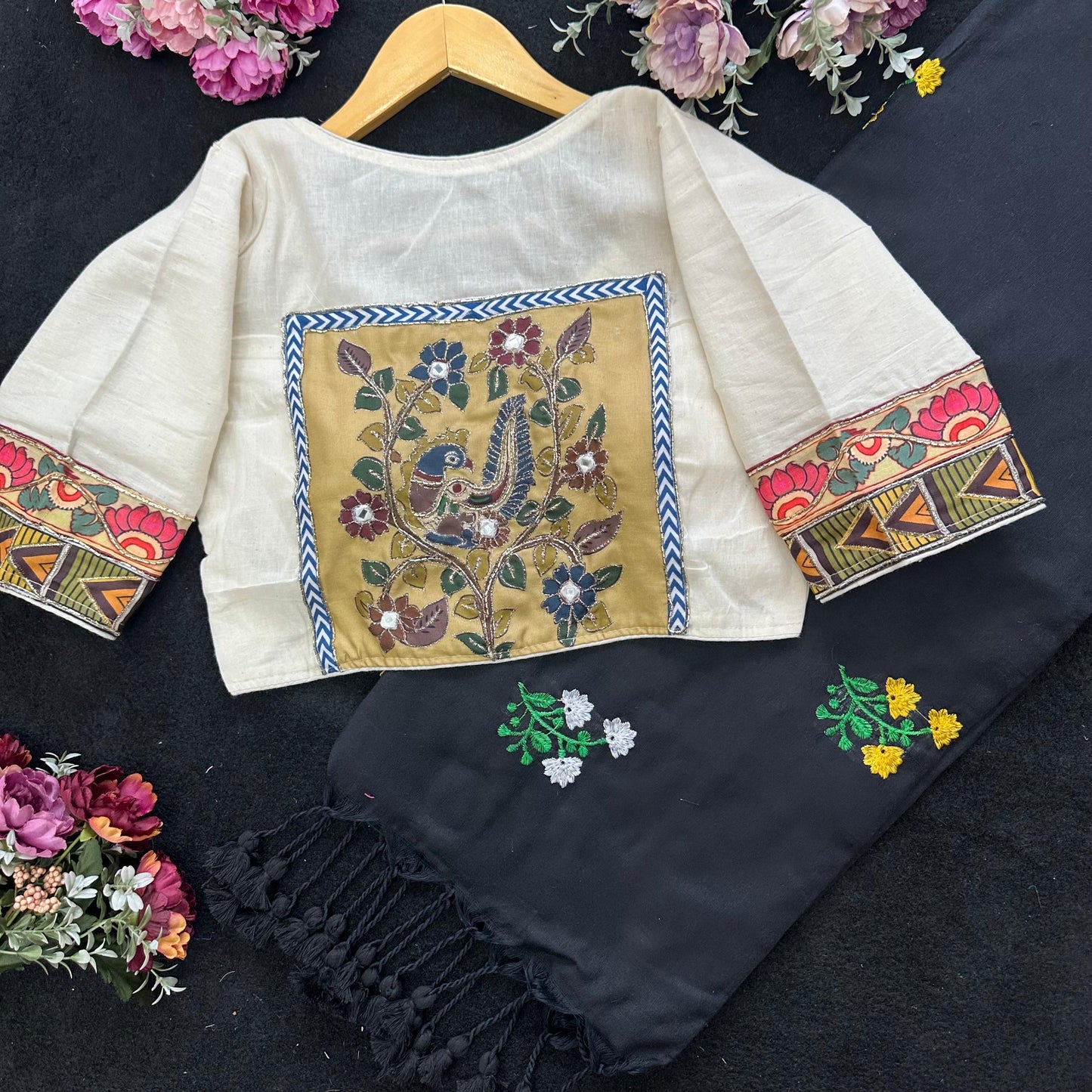 Kayatri New Presenting a Khadi Cotton Saree With Heavy Flower Embrodiary and Beautiful