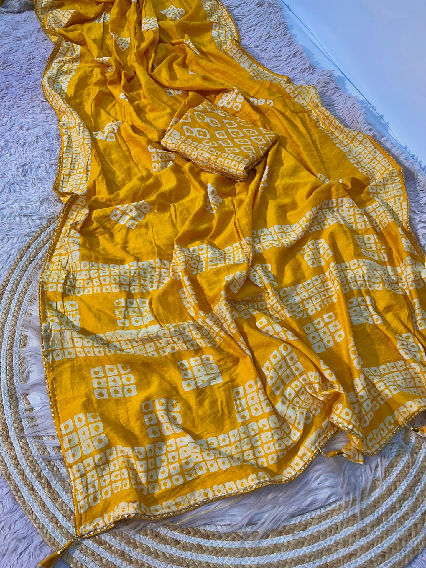 Kayatri New beautiful soft cotton batik print tie die saree