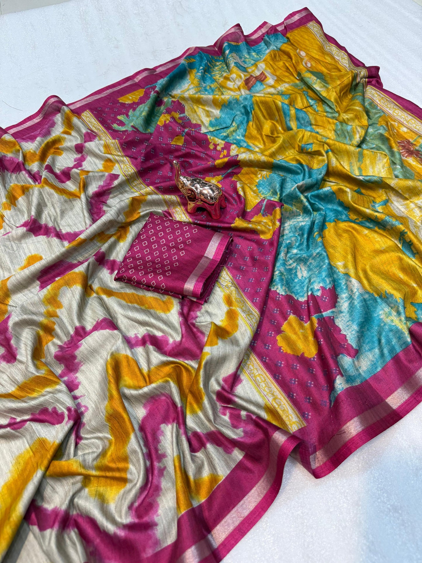 Kayatri New  Pure soft black Maheshwari Silk Two tone printed Saree