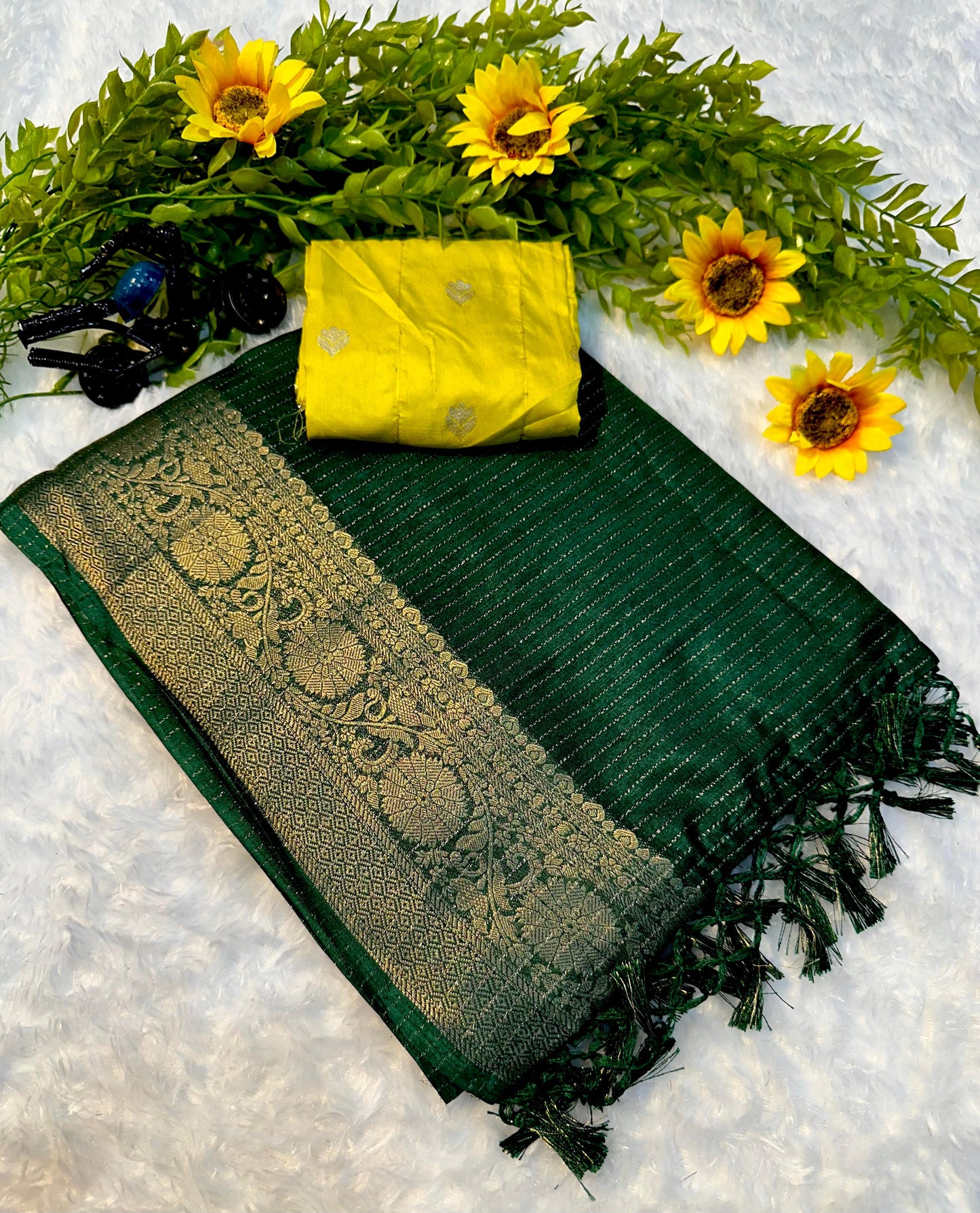 Kayatri New Soft Dola Saree With jhalar
