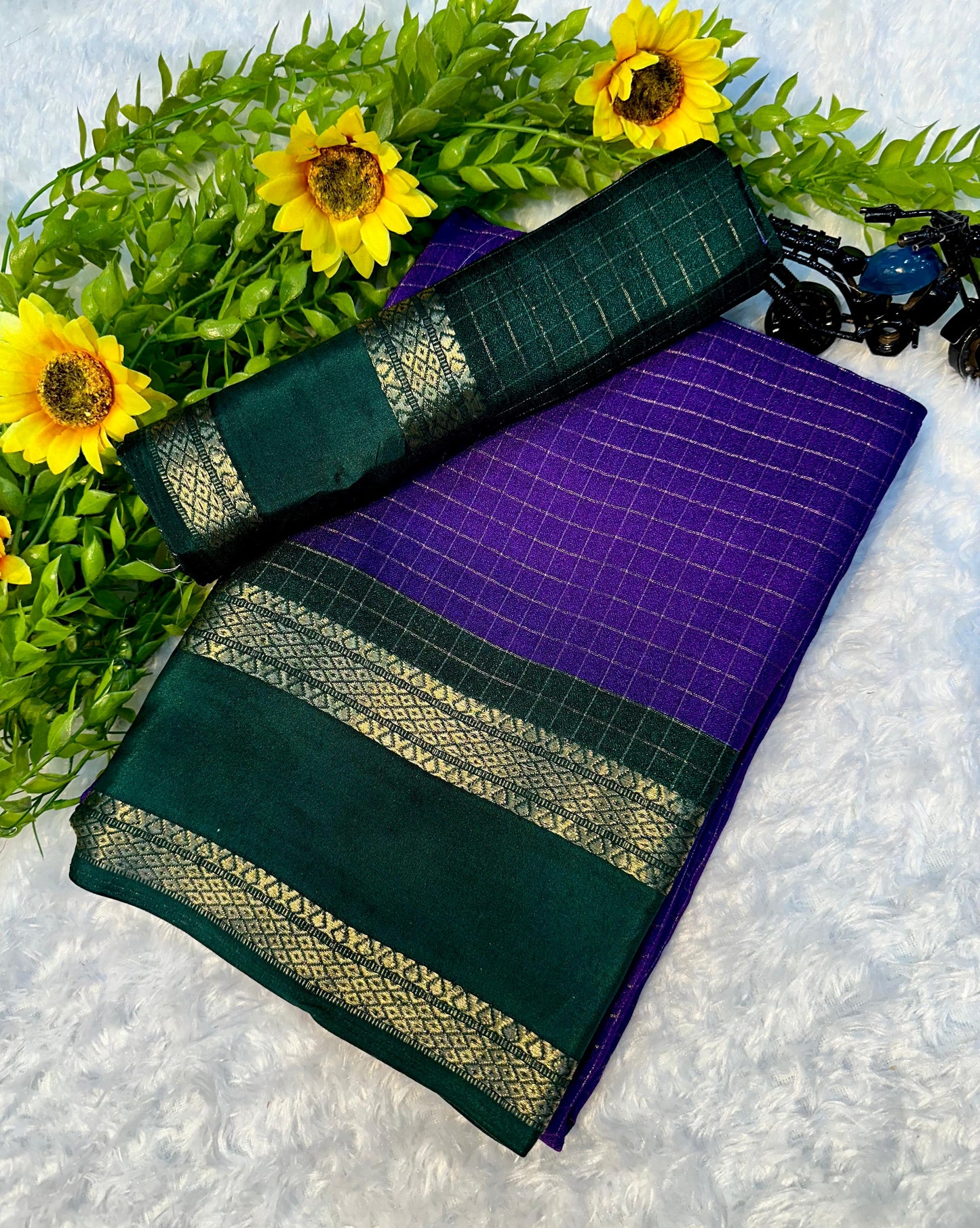 Kayatri New Beautiful heavy mysore silk saree with all over weaving and fantastic Saree