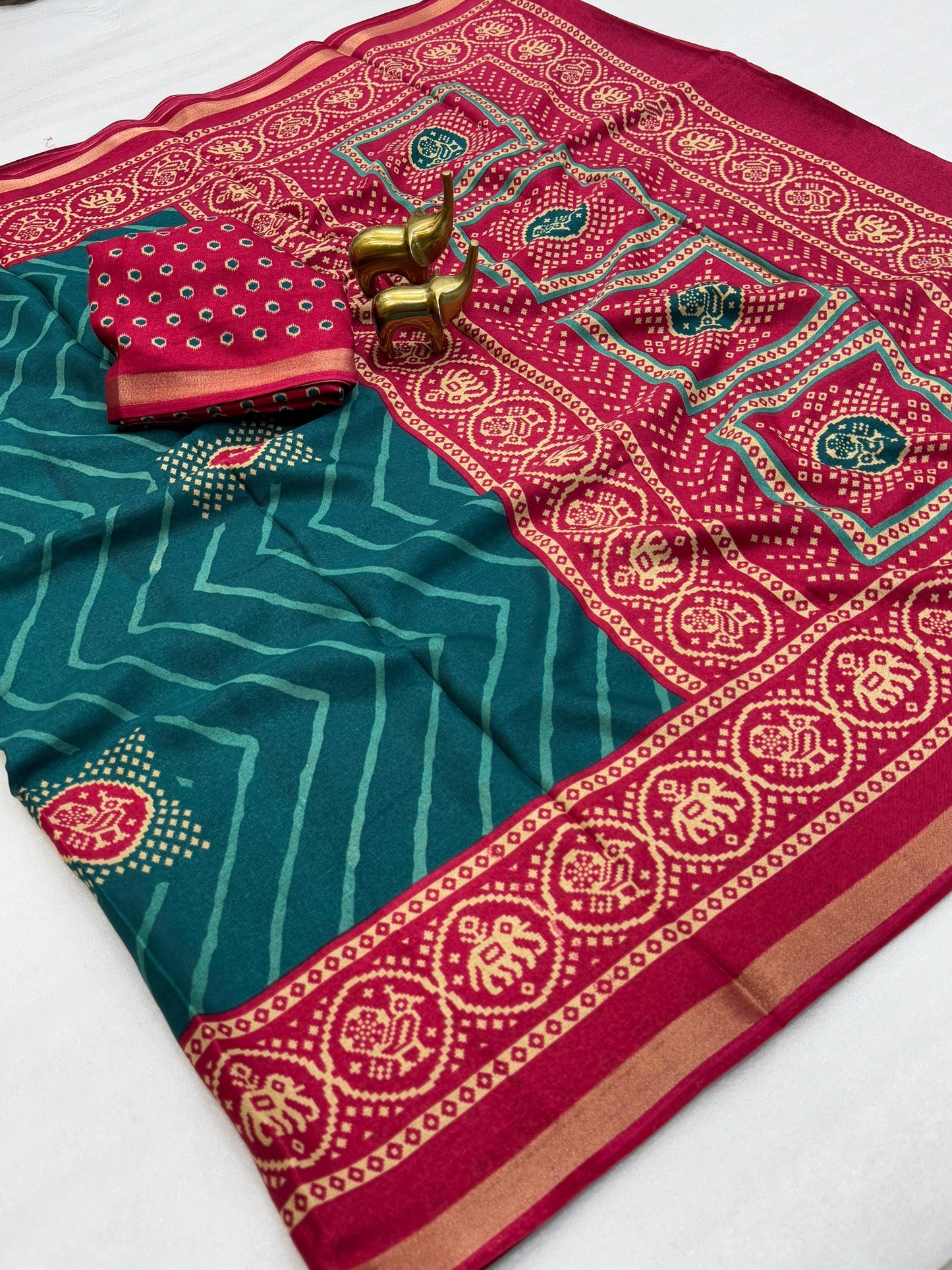 Kayatri New Beautiful tassar silk saree with all over  lehriya  with ptola design along with contrast  border Saree
