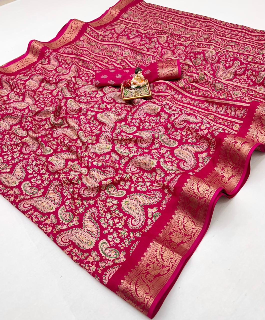Kayatri New Launching Beautiful Pure Calcutta Dola silk saree  exclusive Print Saree