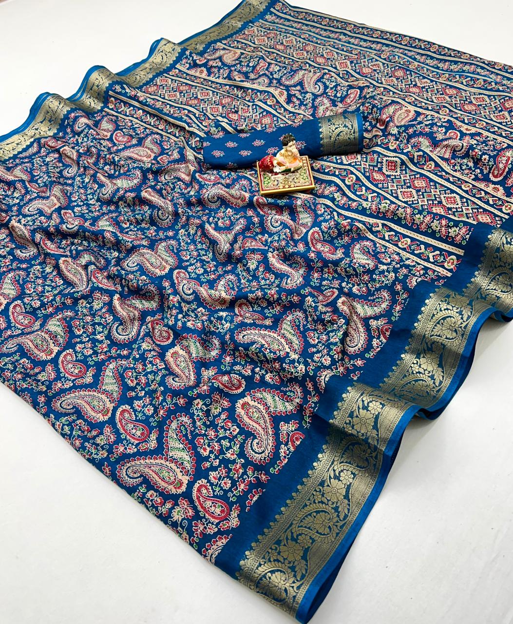 Kayatri New Launching Beautiful Pure Calcutta Dola silk saree  exclusive Print Saree