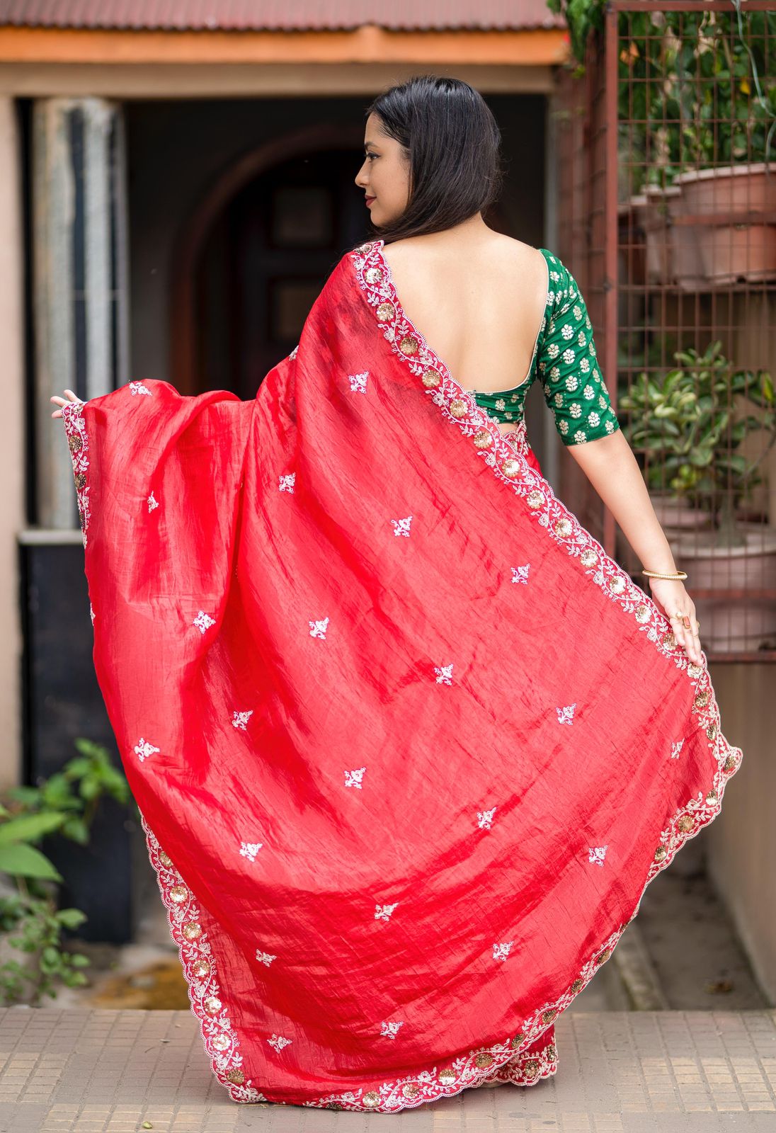 Kayatri New Elegant Red Paper Crush Saree with Banarasi Green Silk Blouse