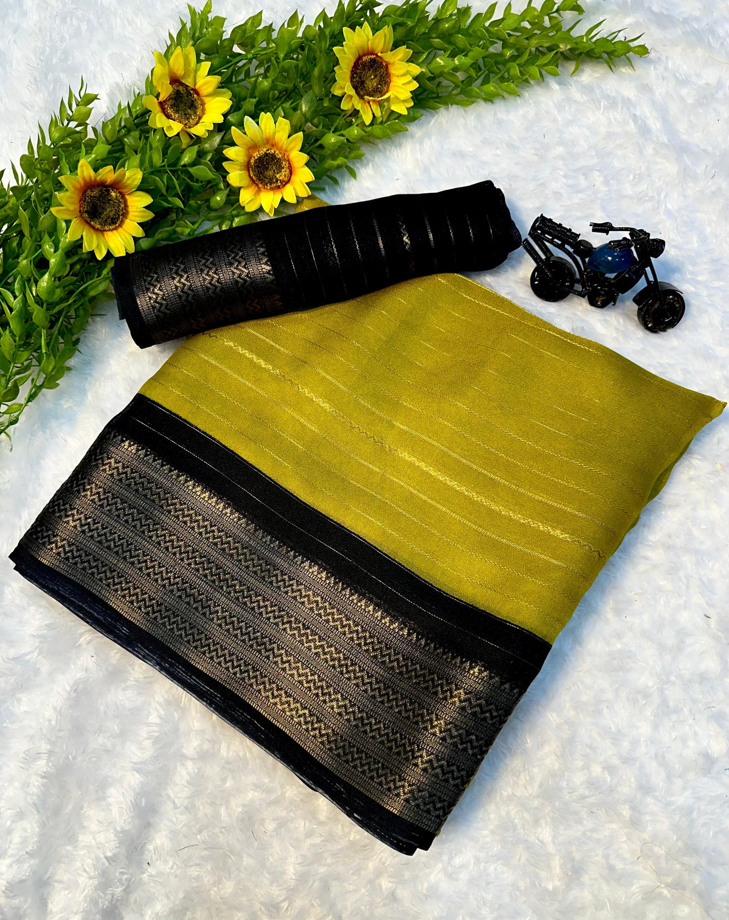 Kayatri New Beautiful Heavy Mysore Silk Saree with All Over Weaving