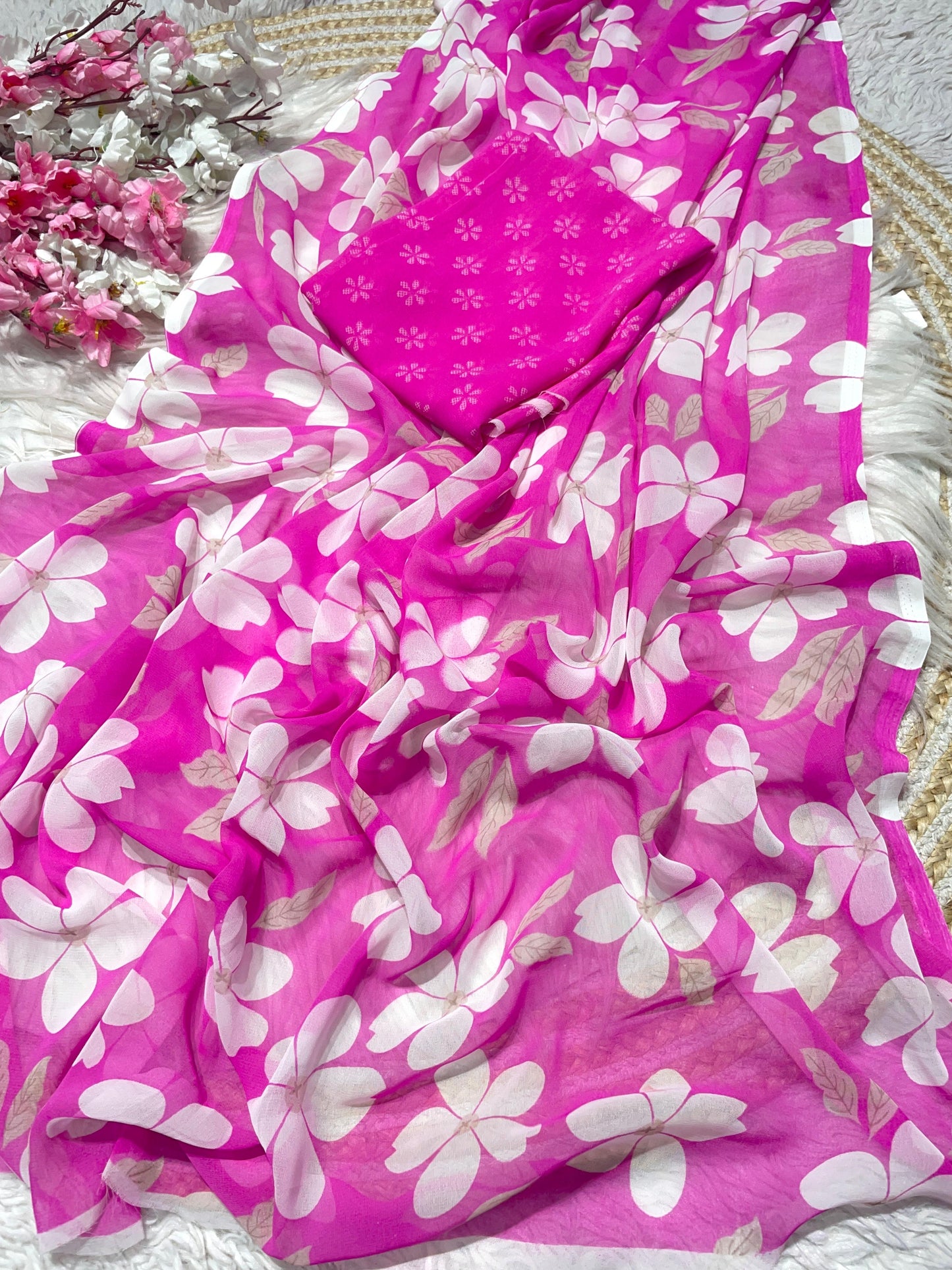 Kayatri New Elegant Floral Print Wetless Georgette Saree for Daily Wear