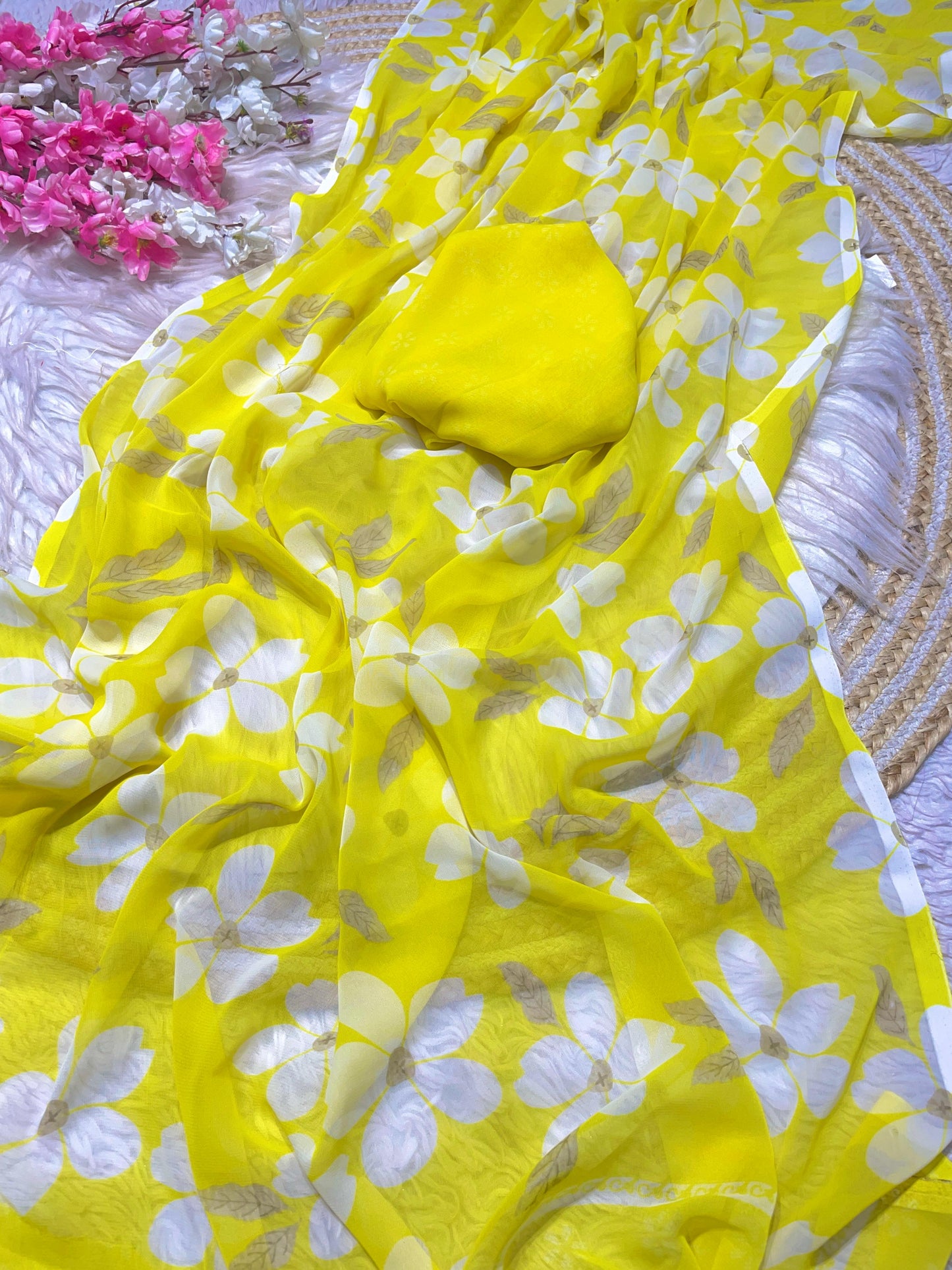 Kayatri New Elegant Floral Print Wetless Georgette Saree for Daily Wear