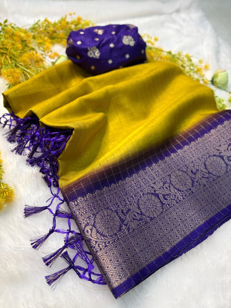 Kayatri New Super Dola Chex Saree with Jari Weaving & Tassel Pallu