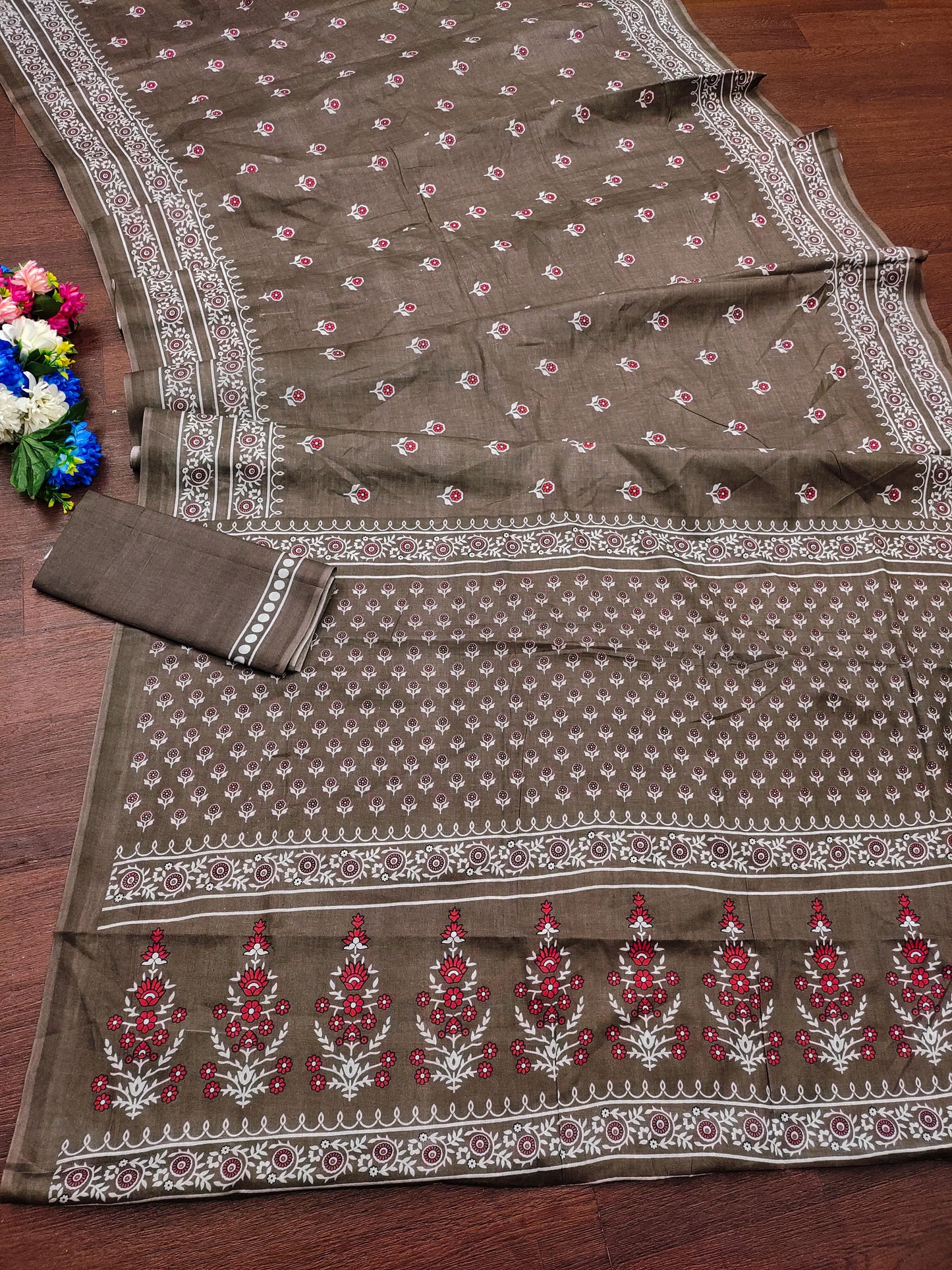 Kayatri New Beautiful Mulmul Cotton Sarees with Classic Block Prints & Matching Blouse