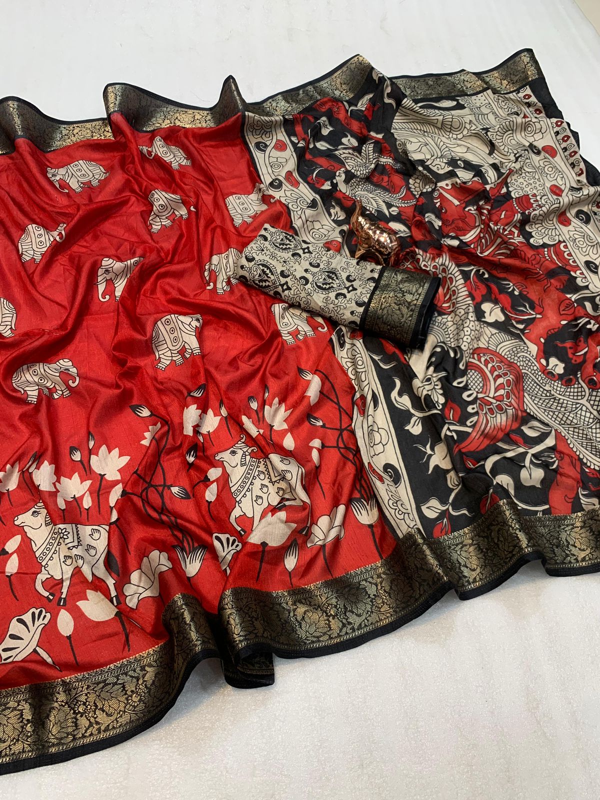 Kayatri New Soft Mul Mul Cotton Silk Saree with Contrast Zari Border & Classy Pichwai Design