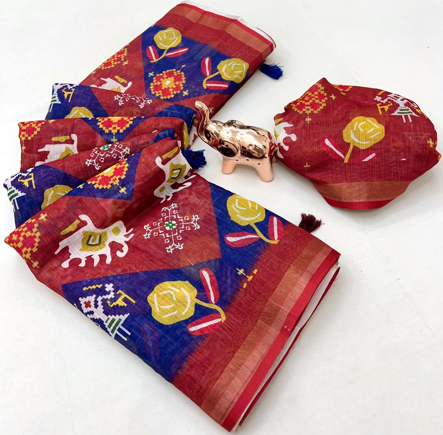 Kayatri New Premium Soft Linen Saree with Rich Pallu & Fancy Latkan