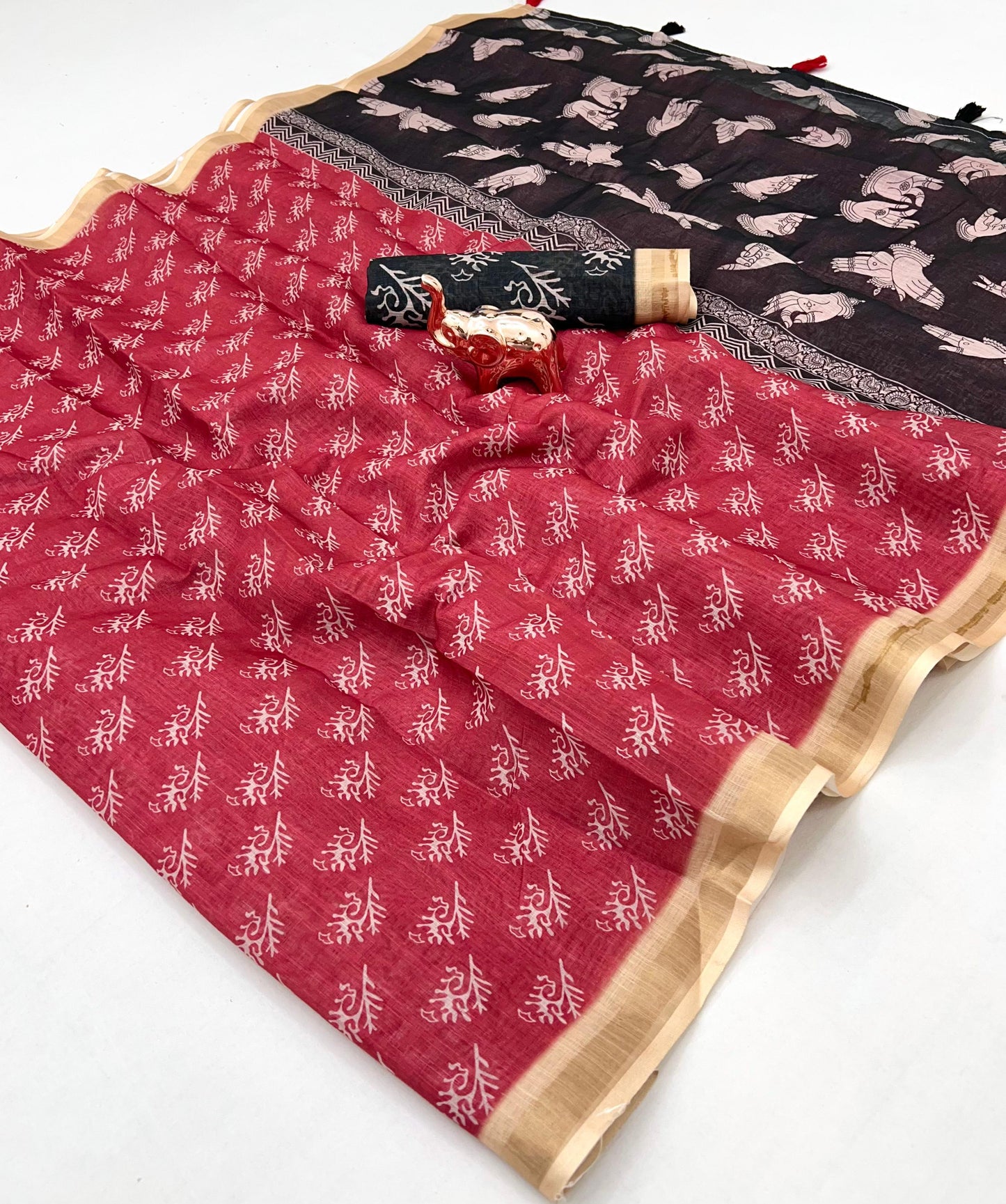 Kayatri New Premium Soft Linen Saree with Rich Pallu & Fancy Latkan