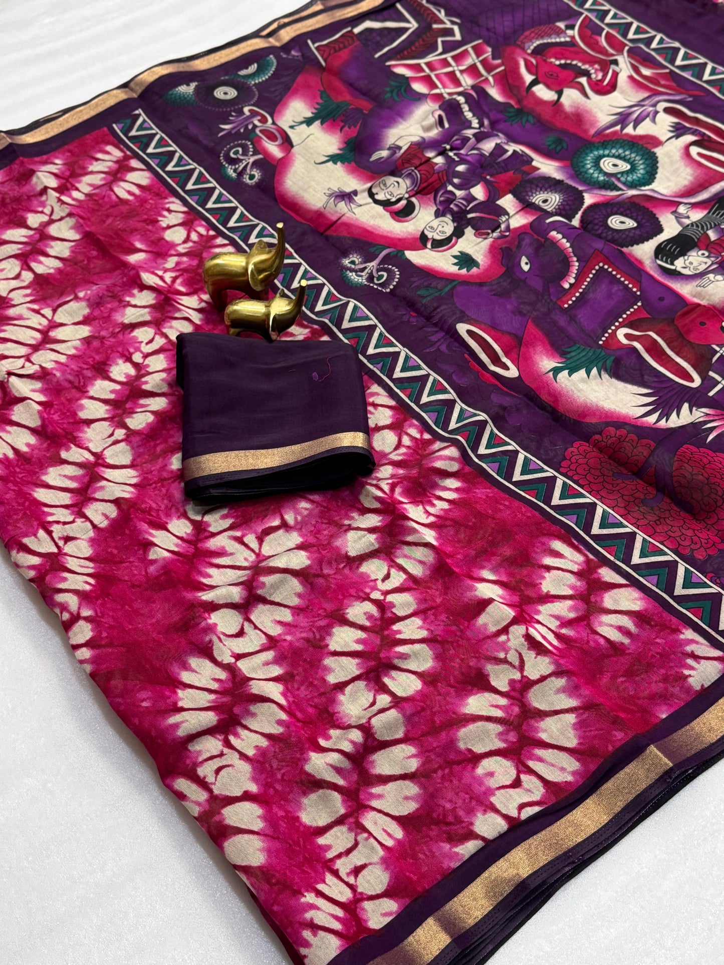 Kayatri New Traditional Mangalagiri Silk Saree with Kalamkari Pallu & Contrast Blouse