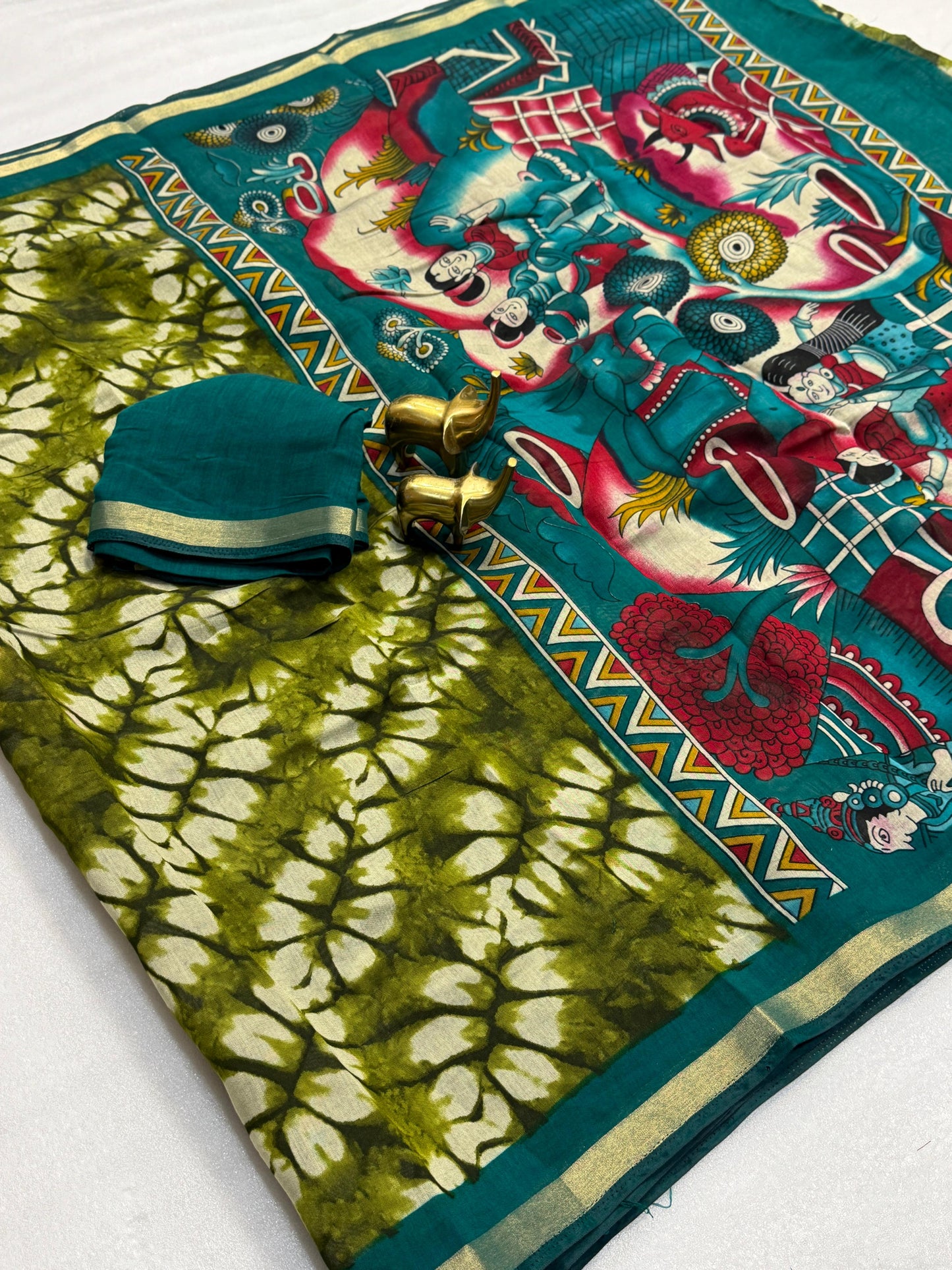 Kayatri New Traditional Mangalagiri Silk Saree with Kalamkari Pallu & Contrast Blouse