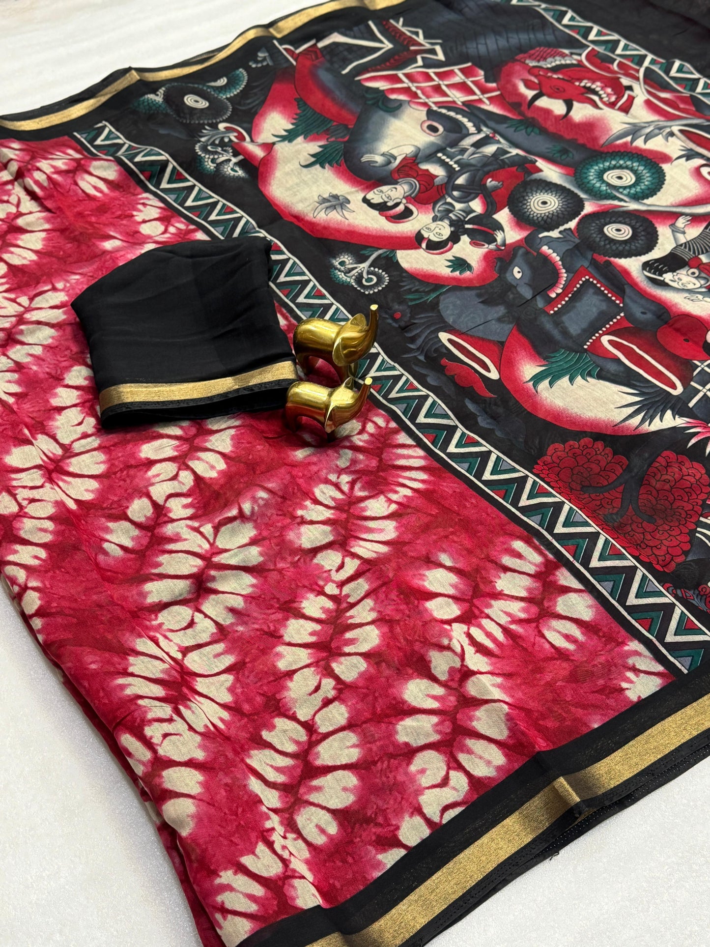 Kayatri New Traditional Mangalagiri Silk Saree with Kalamkari Pallu & Contrast Blouse